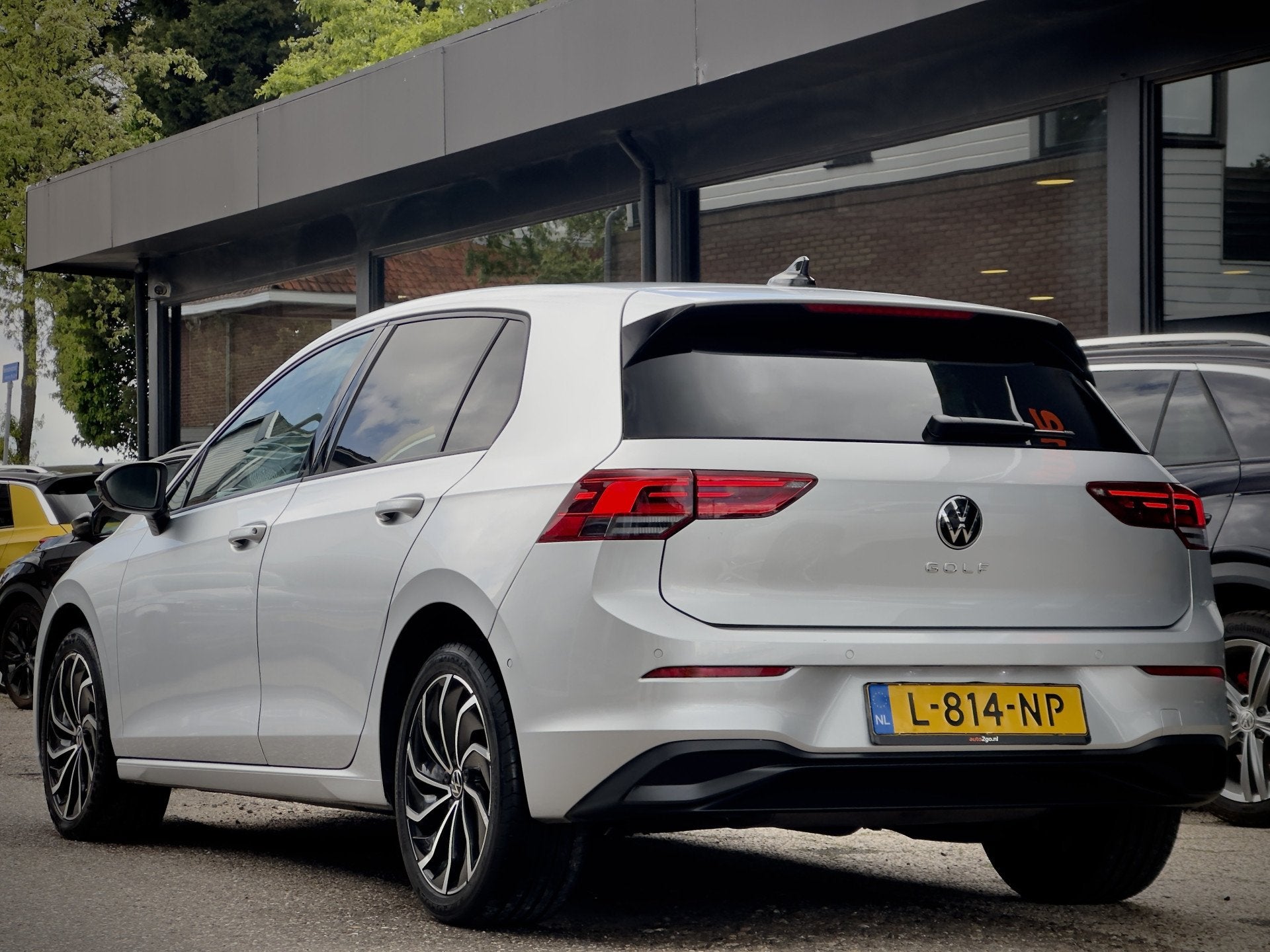 Volkswagen Golf 1.0 TSI LIFE NAVI DIGI-DASH APPLE-CARPLAY LE, Voorwielaandrijving, Gebruikt, Euro 6, Automatische klimaatregeling