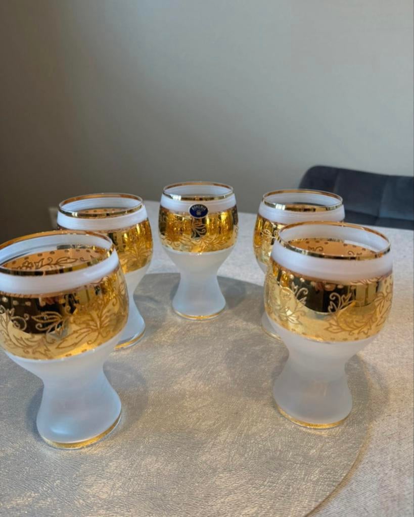 Set 5 Bohemia kristallen glazen met gouden decoratie, Ophalen of Verzenden