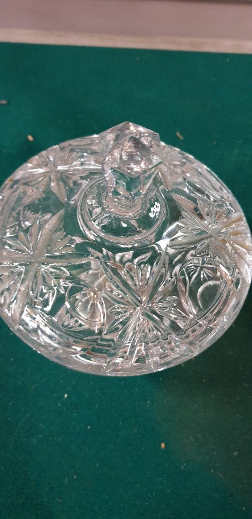 schaaltje kristal met deksel, Huis en Inrichting, Ophalen of Verzenden, 'T Olde Gre-j, Info@toldegrej.nl, Endepoelstraat 20f Didam