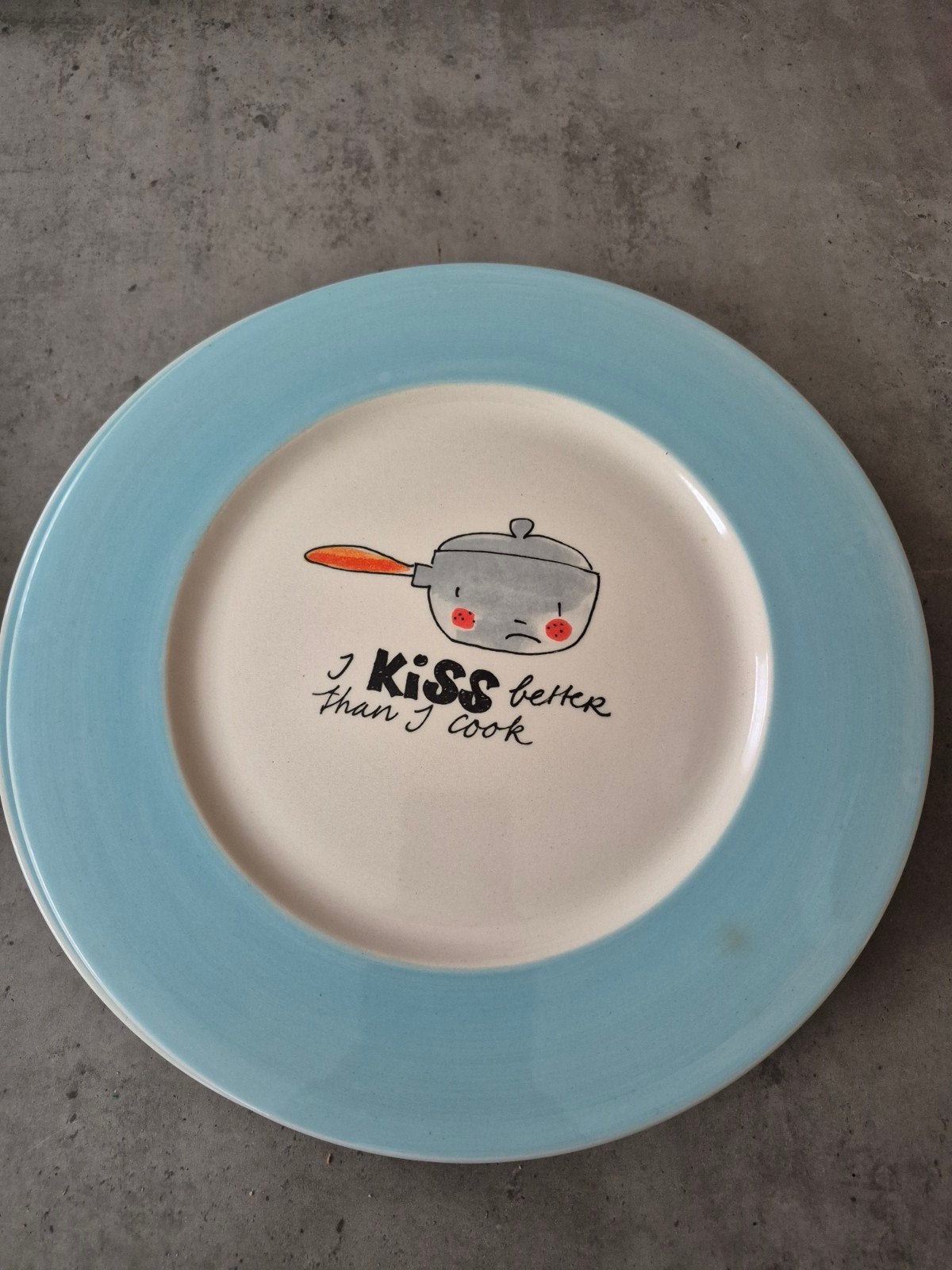 3x Blauw bord 'I kiss better than I cook', Blond Amsterdam, Ophalen, Gebruikt, Keramiek, Bord(en)