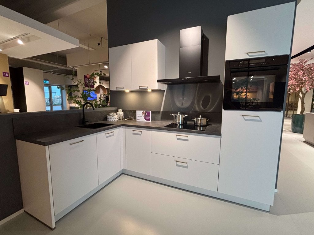 Showroomkeuken Keukendepot, Hoekkeuken, Niet ingevuld, Nieuw, Kunststof