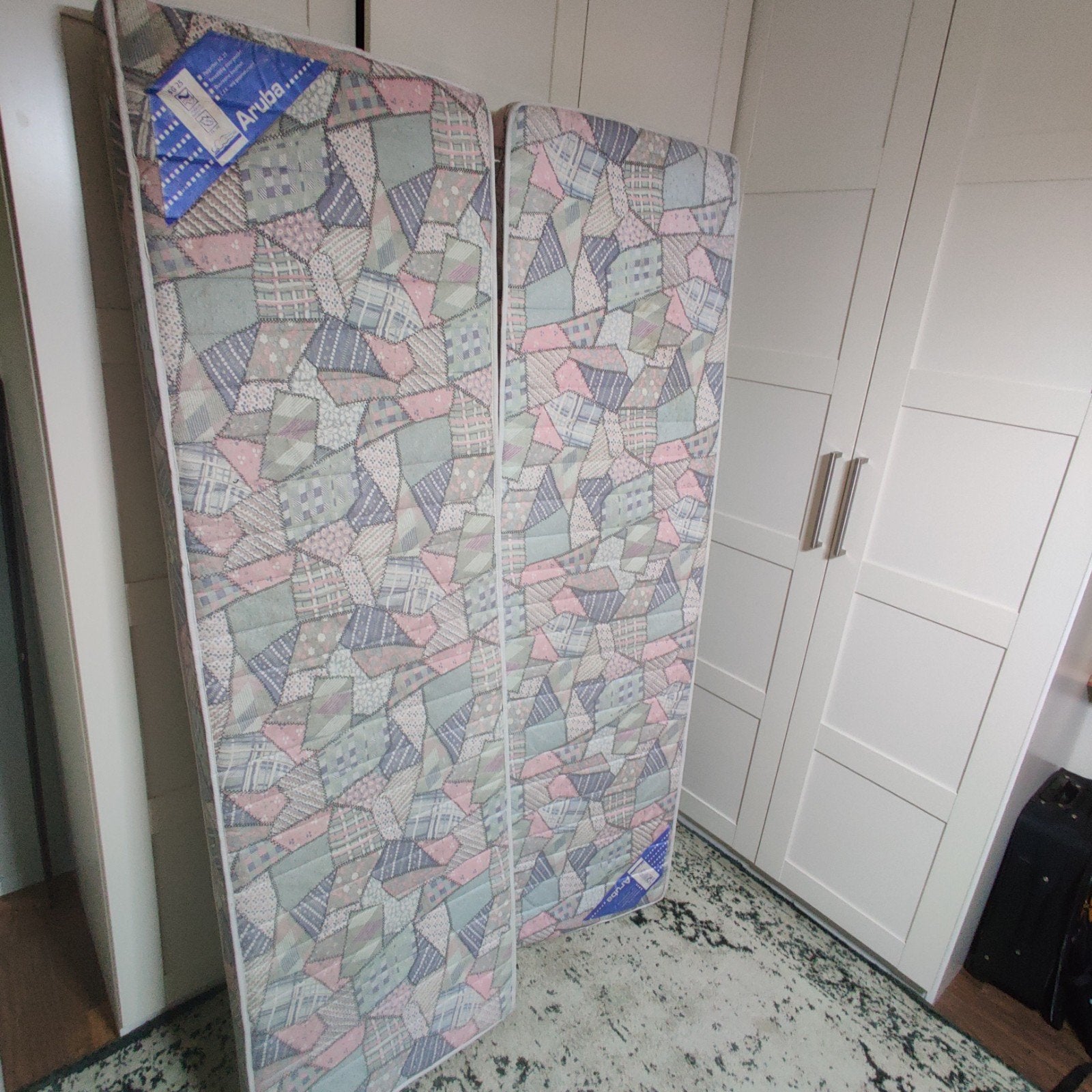Gratis. 2 matrassen. ideaal camper caravan 187x56, Ophalen, Gebruikt
