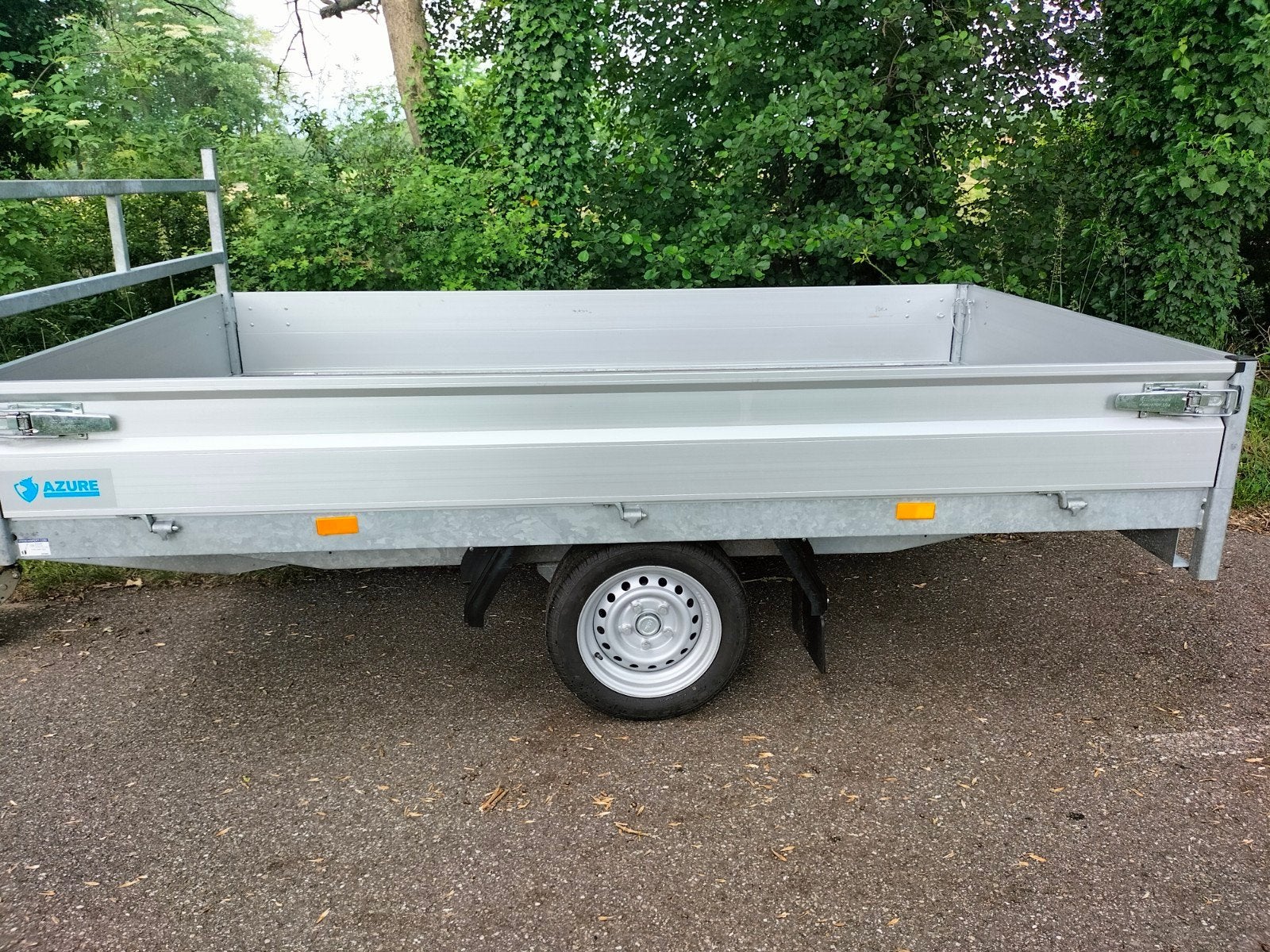 Te koop een zeer mooie Hapert enkel as plateau wagen, Auto diversen, Ophalen