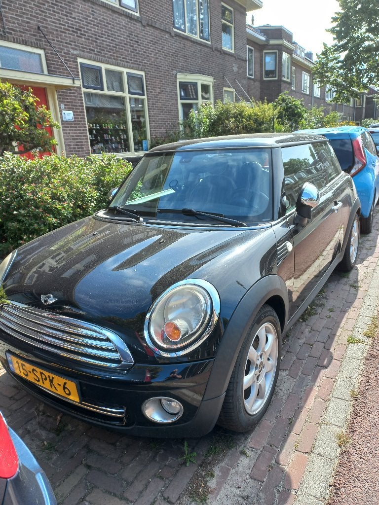 Mini (r56) 1.6 75pk 2010 Zwart, Auto's, Achterwielaandrijving, Zwart, 4 cilinders, 4 stoelen