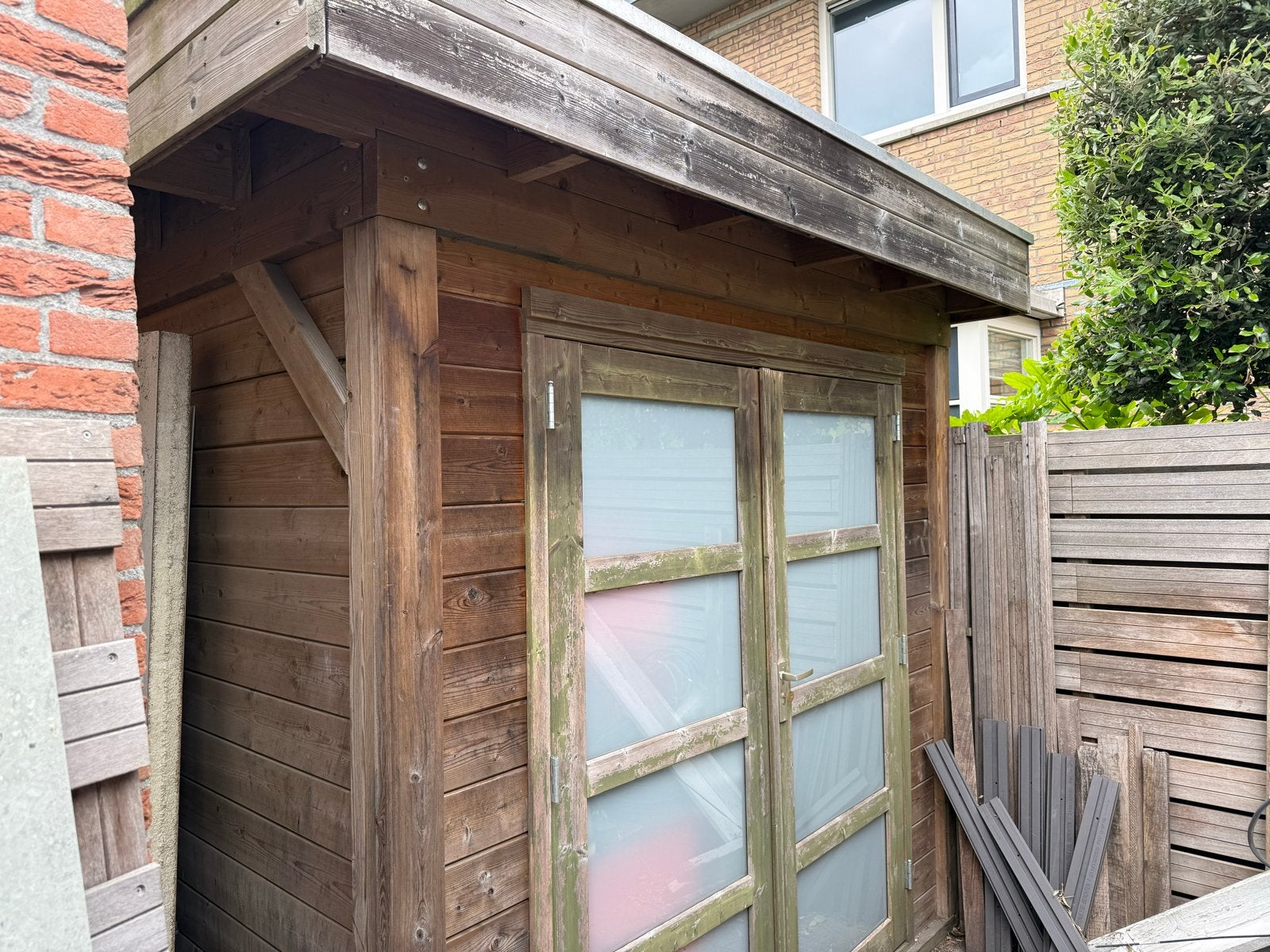 Houten tuinhuis schuurtje met dubbele deur, Gebruikt, Tuinhuis, Minder dan 200 cm, Zonder ramen