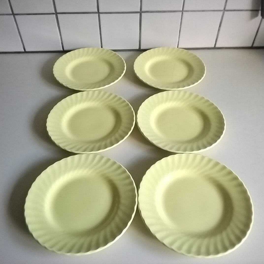 Engelse royal tudor SWIRL taart/gebakbordjes, Ophalen of Verzenden, Porselein, Overige stijlen