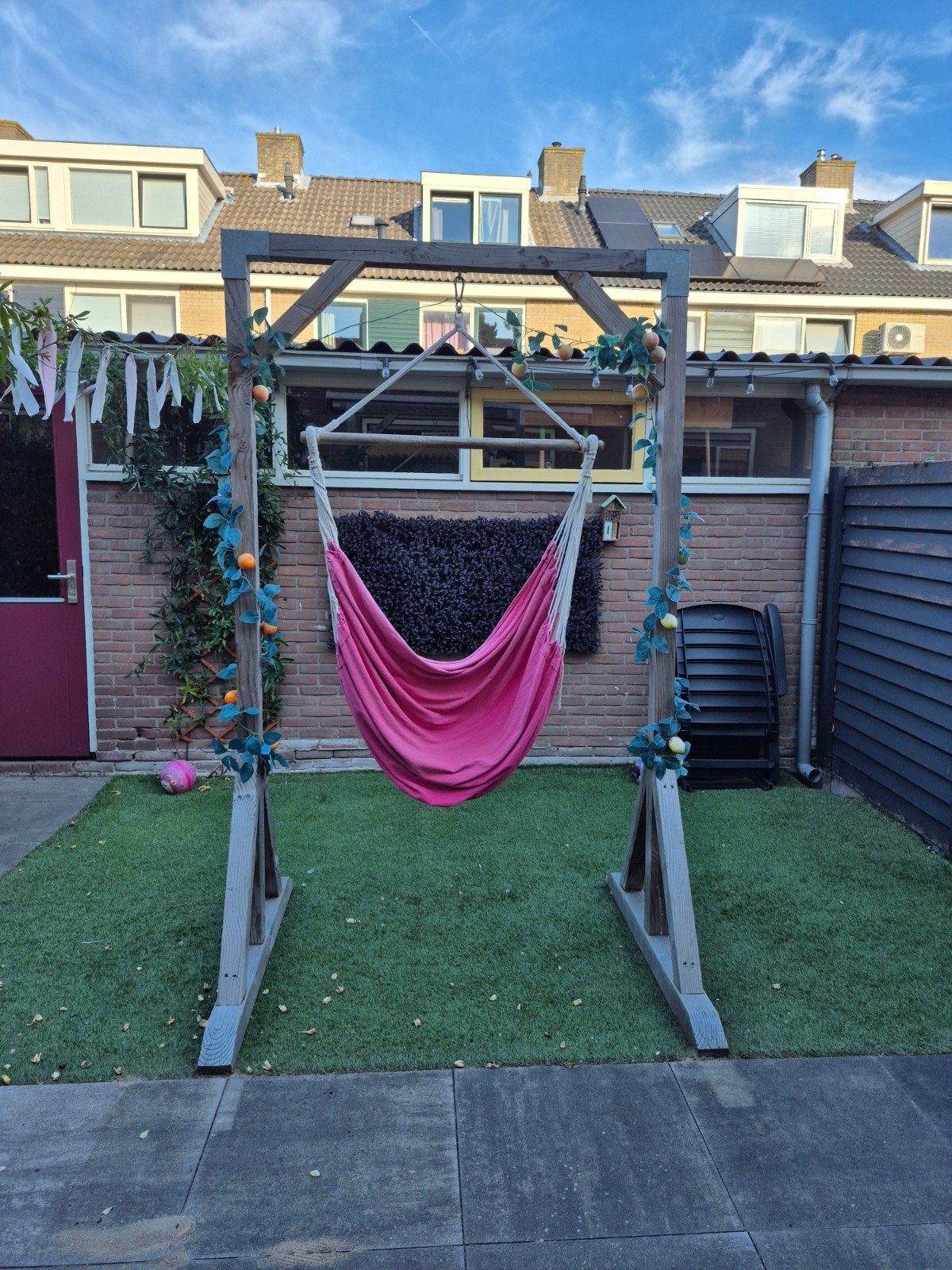 Comfortabele hangstoel met houten standaard, Ophalen, Gebruikt, Met standaard, Eenpersoons
