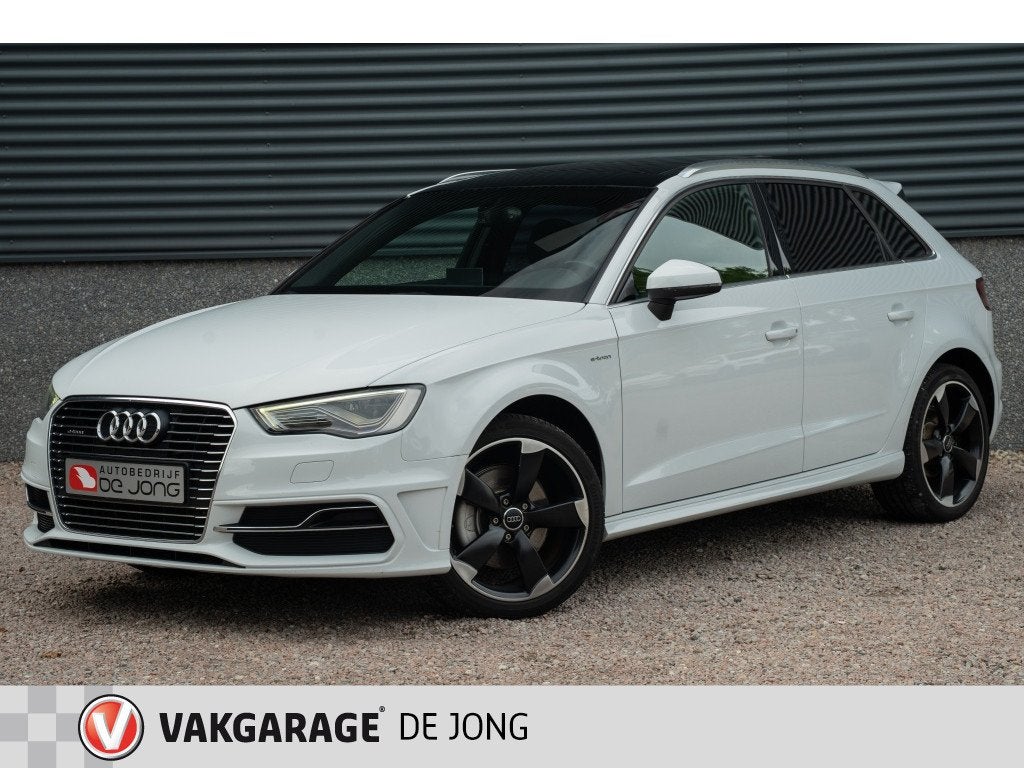 Audi A3 Sportback 1.4 e-tron 204PK PHEV | Panodak | Keyless, 12 maanden, Stof, Gebruikt, 4 cilinders