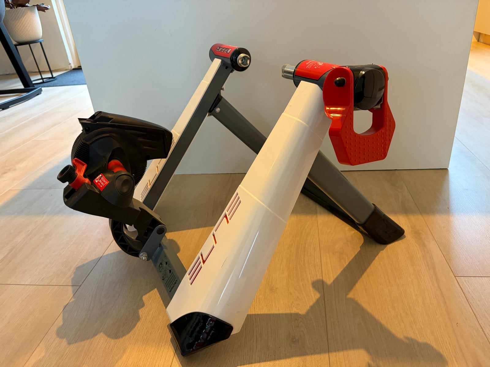 Elite Intera Smart indoor fietstrainer., Ophalen, Gebruikt, Overige typen