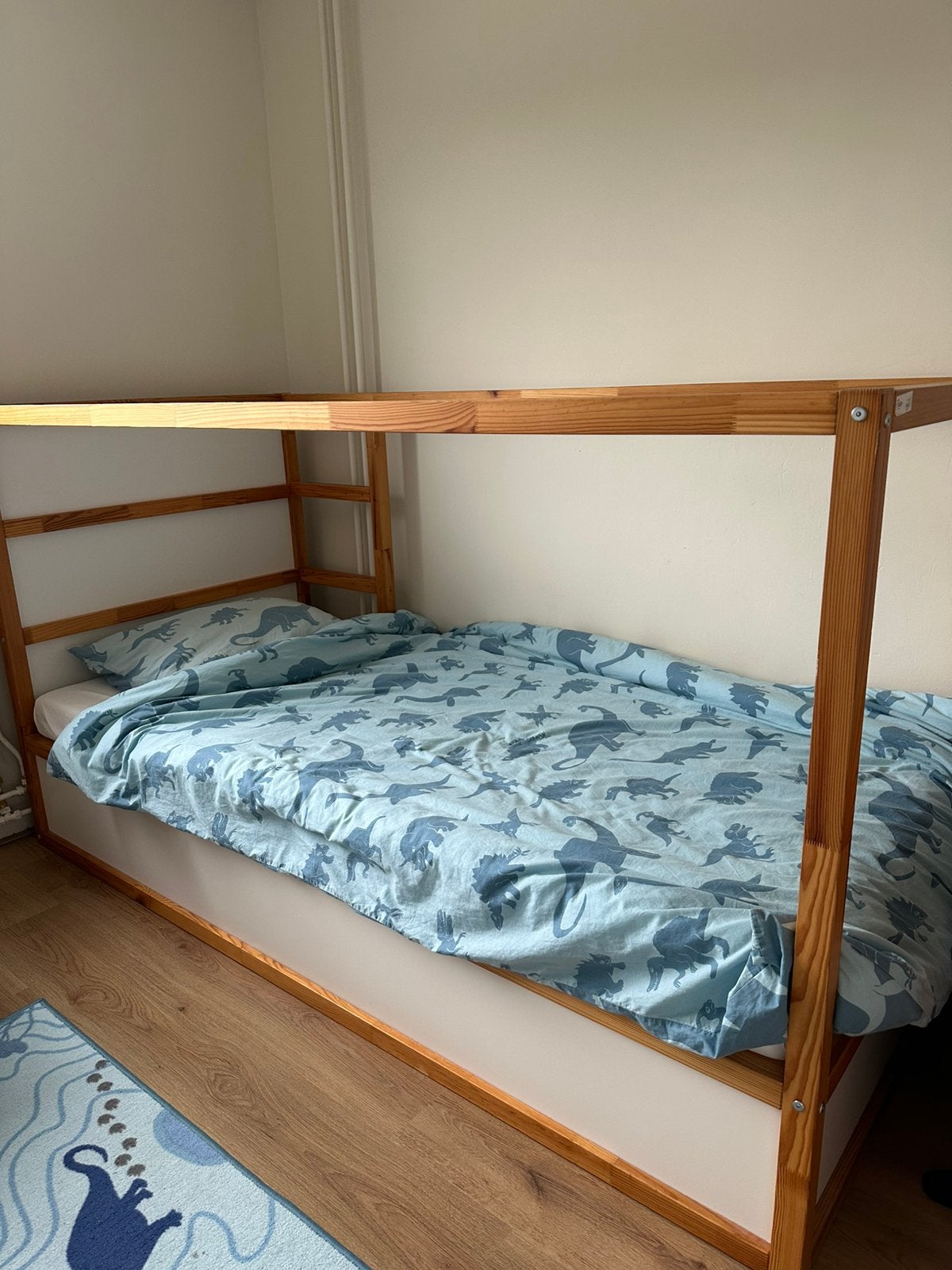 Kids’ Bed with Tent + Wardrobe – Free, Ophalen, Zo goed als nieuw