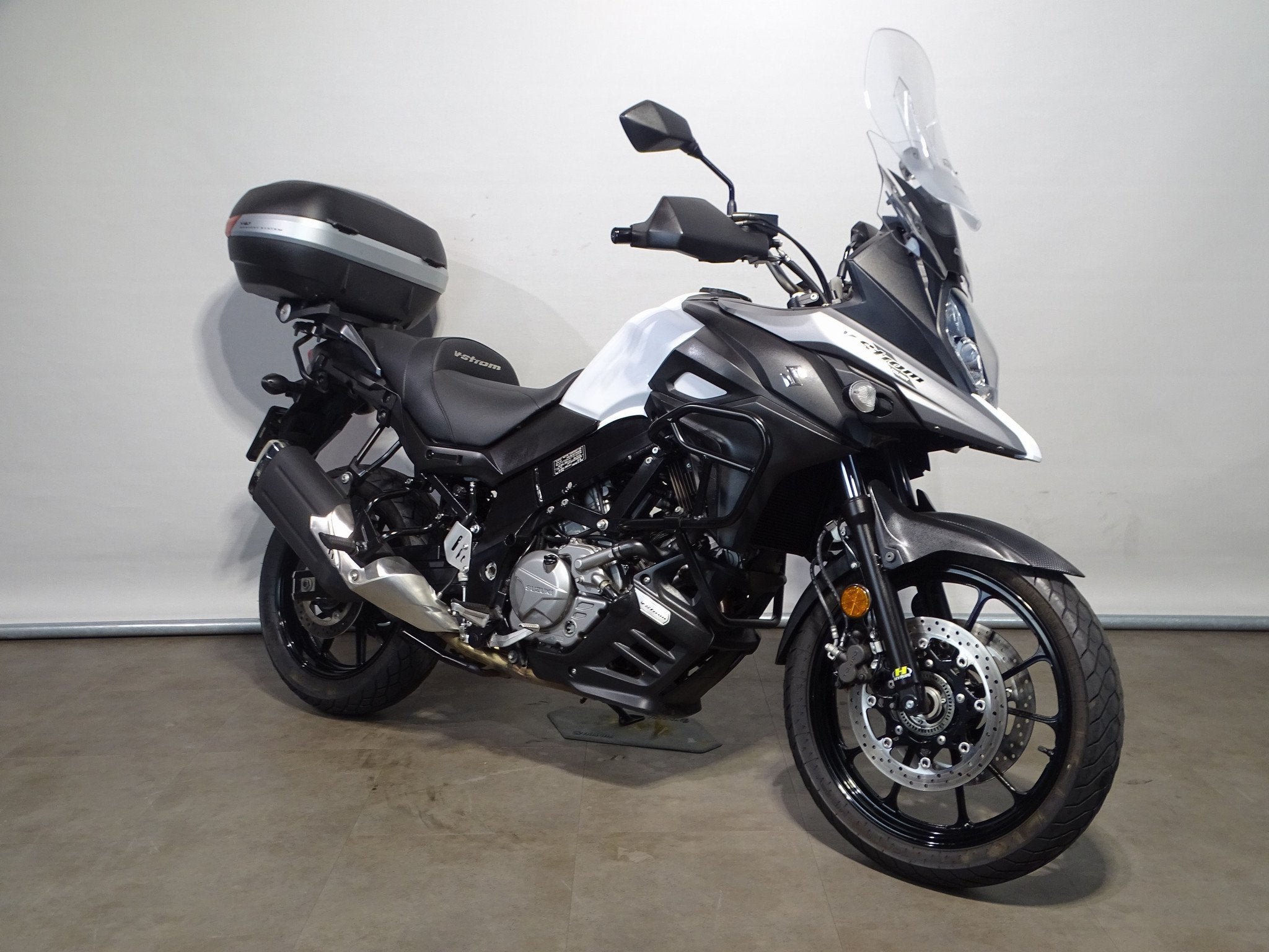 Suzuki DL 650 ABS, Meer dan 35 kW, Toermotor, Gebruikt, Bedrijf