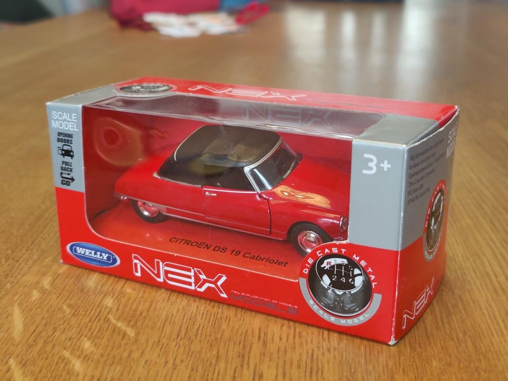 Welly Citroen DS 19 ROOD, Ophalen of Verzenden