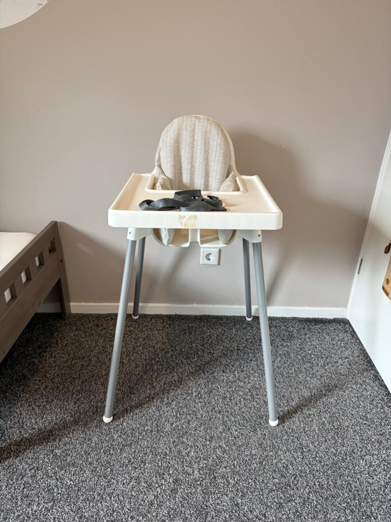 IKEA Antilop kinderstoel met riempjes, blad en verkleiner, Ophalen, Gebruikt, Overige typen, Afneembaar eetblad