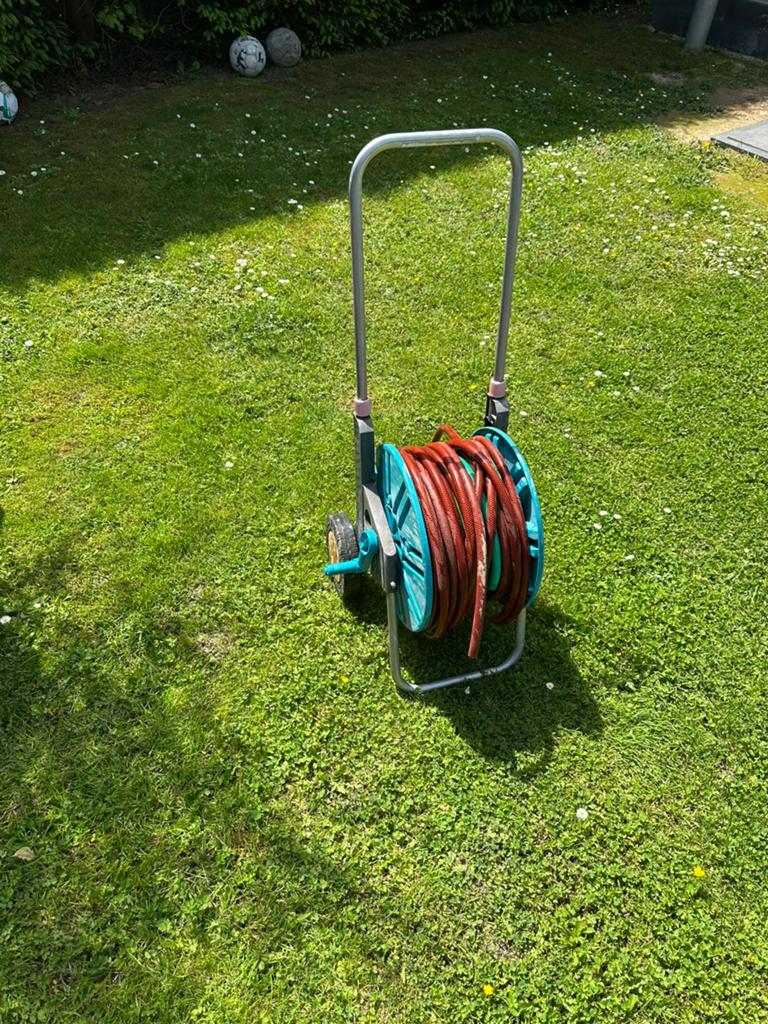 Slangenhaspel Gardena, incl ca 30 mtr slang, Ophalen, Gebruikt, Tuinslanghaspel