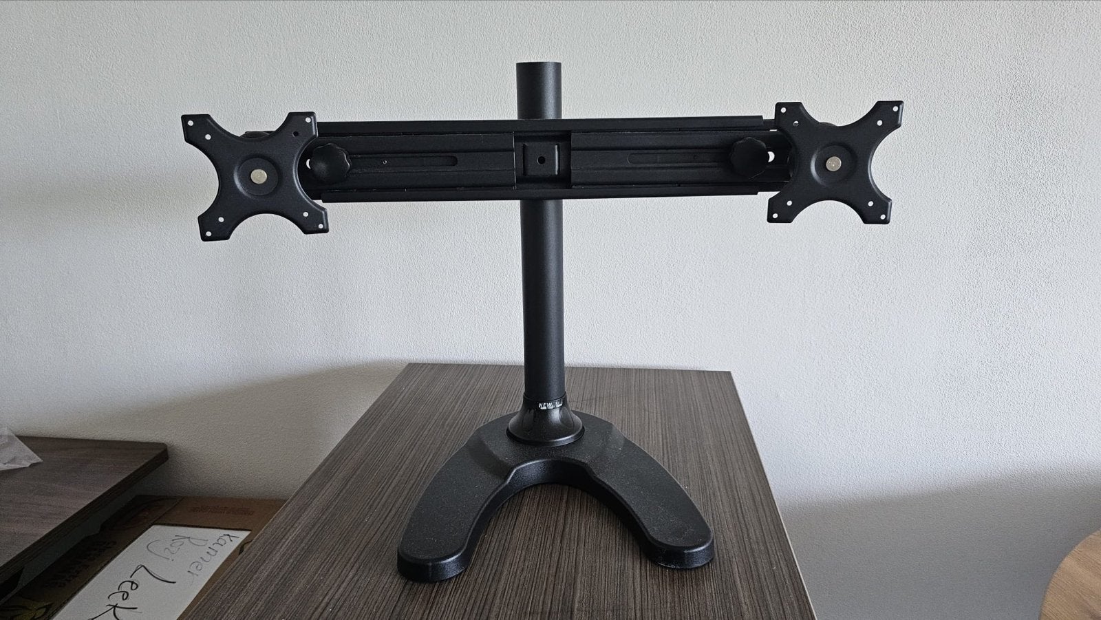 Dubbele Monitor Arm - Bureau Standaard (Niet vast te zetten), Computers en Software, Monitoren, Ophalen, Gebruikt, In hoogte verstelbaar