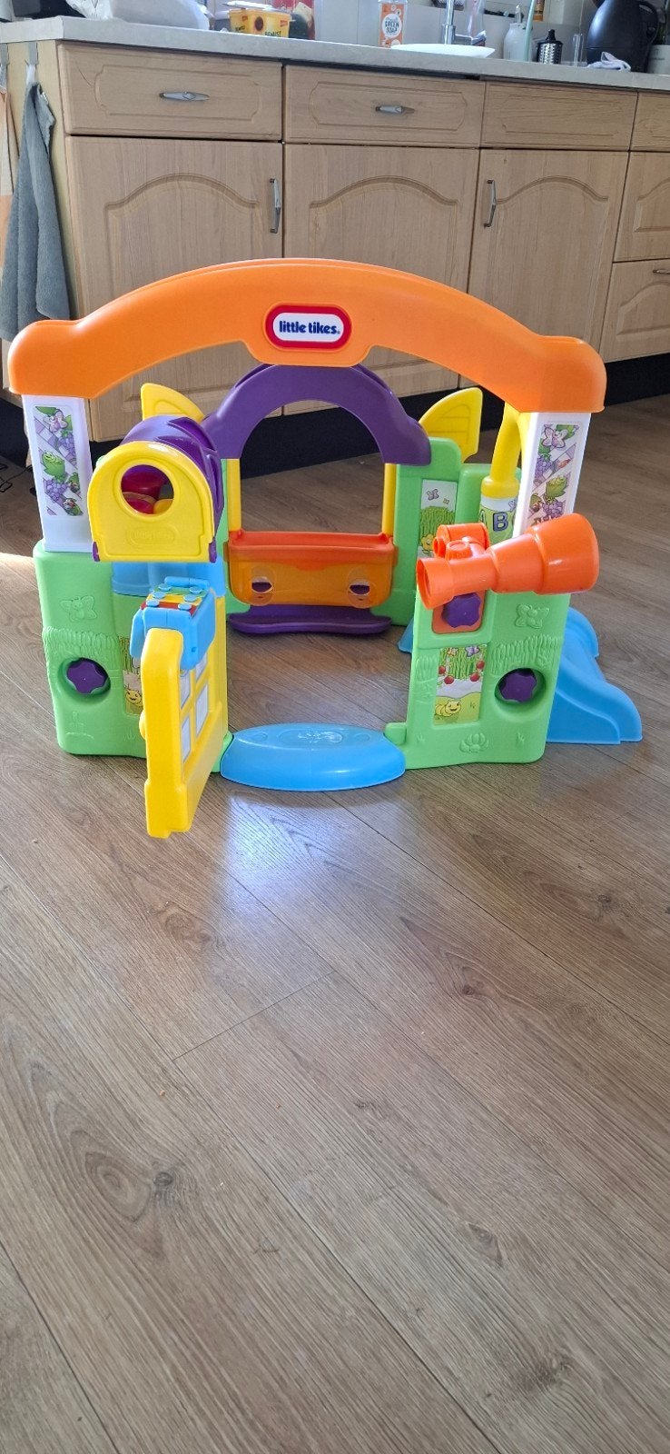 Little Tikes Activity Garden met vormpjes en balletjes, Kinderen en Baby's, Ophalen, Gebruikt, Overige typen
