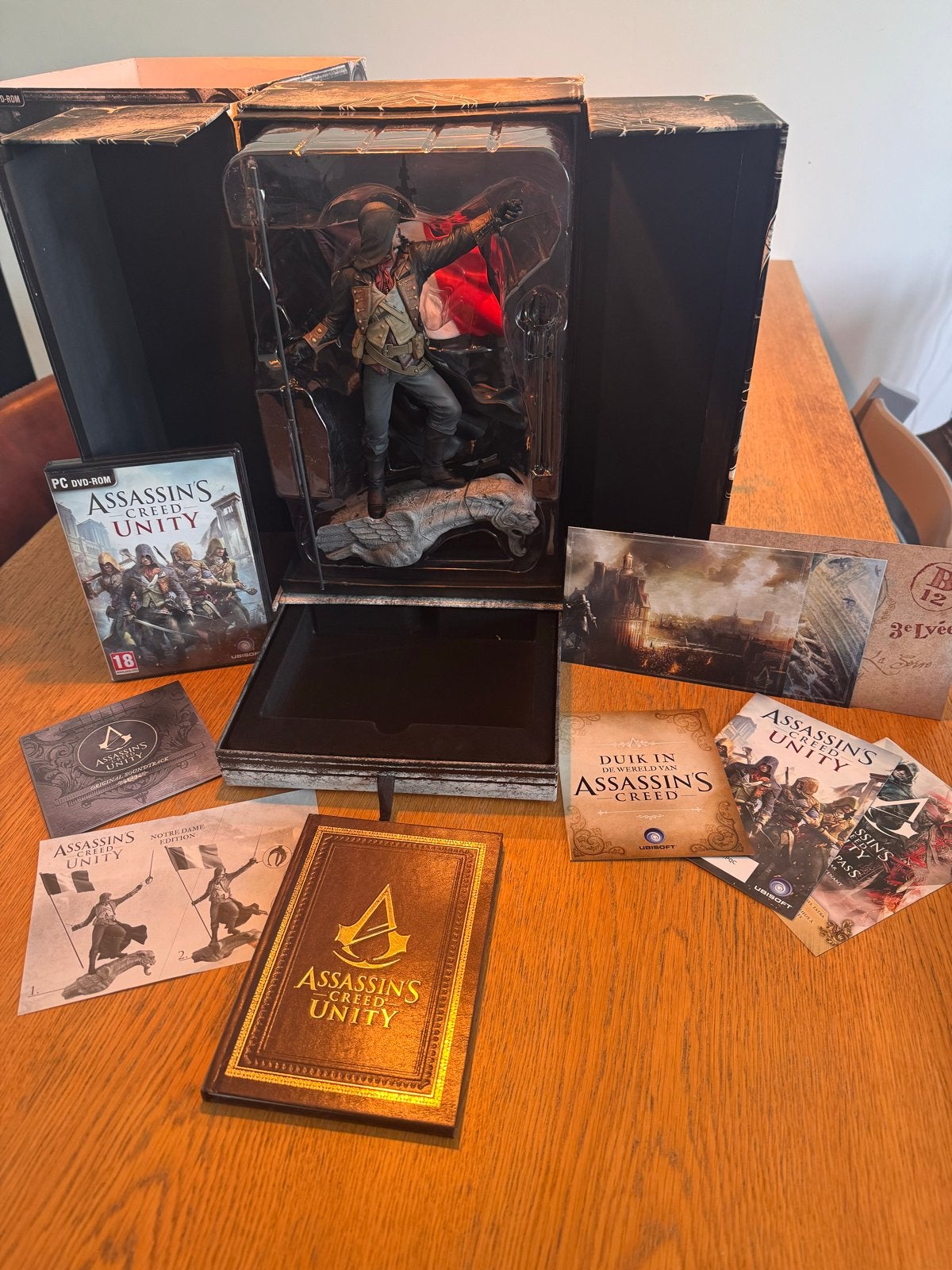 Assassin's Creed Unity Notre Dame Edition PC DVD-ROM, Online, Vanaf 18 jaar, 1 speler, Zo goed als nieuw