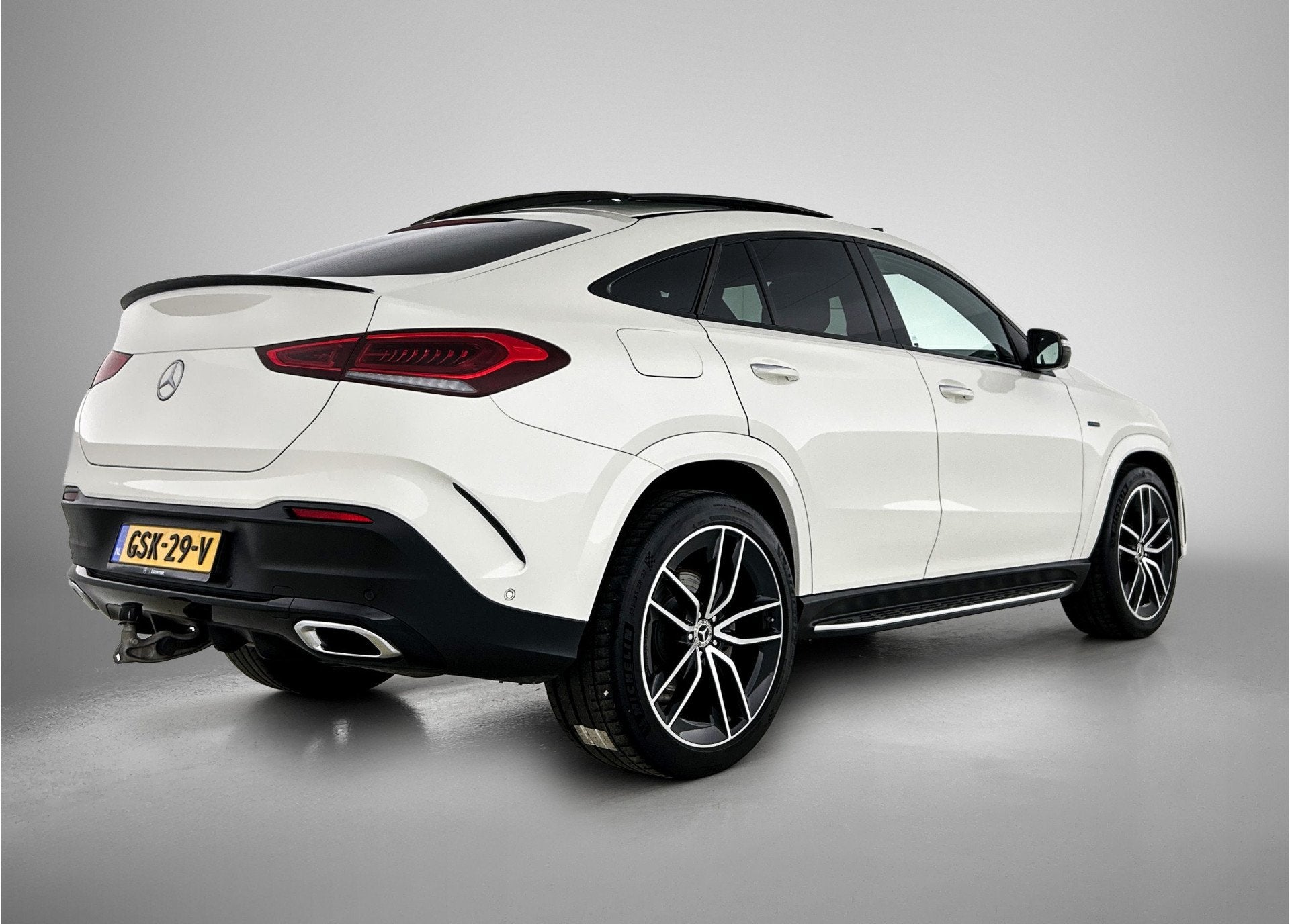 Mercedes-Benz GLE 350 e 4MATIC | Panoramadak | 360° camera, Auto's, 12 maanden, Gebruikt, 4 cilinders, 2525 kg