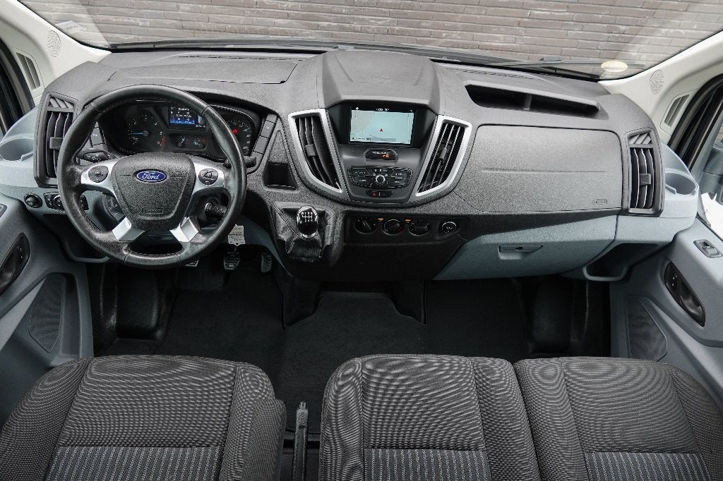 Foto 3 van Ford Transit | 170Pk | Dubbele Cabine | Achteruitrijcamera