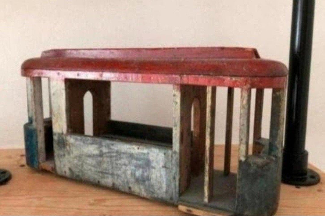 Vintages tram begin 1900 hout Folk Art Speelgoed Jaren 20/30, Antiek en Kunst, Ophalen of Verzenden