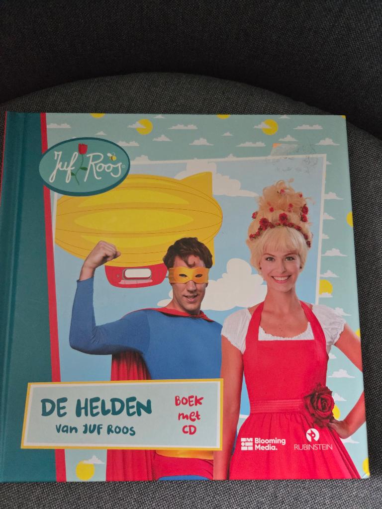 Boek juf roos, Ophalen of Verzenden, Gelezen, 3 tot 4 jaar