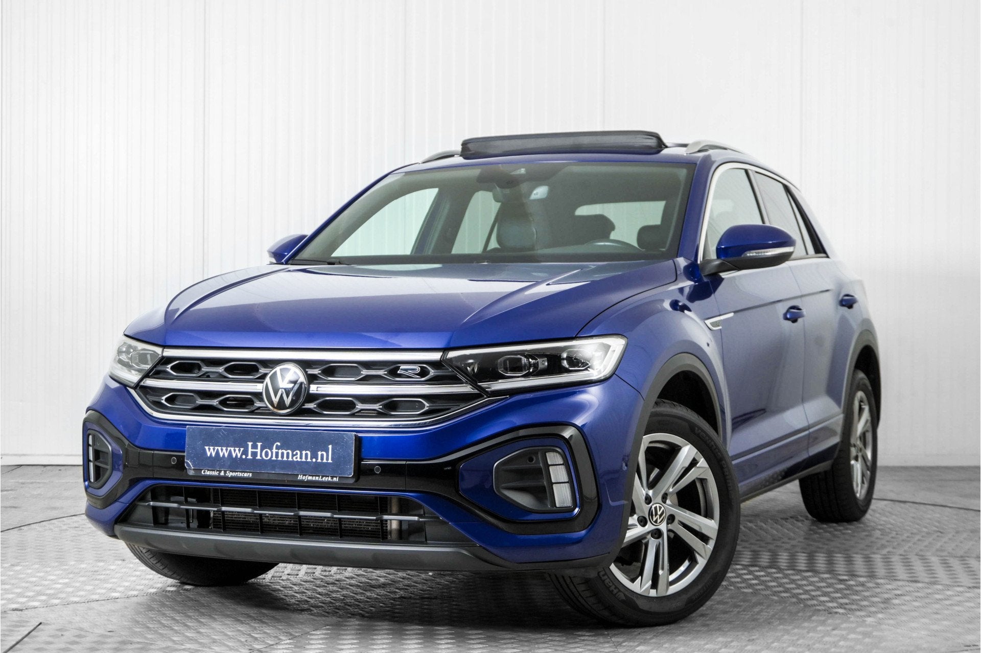 Volkswagen T-Roc 1.5 TSI R-Line Business Automaat (bj 2024), Euro 6, 4 cilinders, 150 pk, Blauw