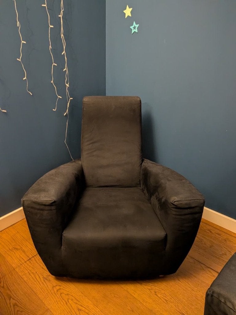 2 stuks Longa fauteuil van Gerard van den Berg. Zwart, Huis en Inrichting, Fauteuils, Ophalen, 75 tot 100 cm, Zo goed als nieuw