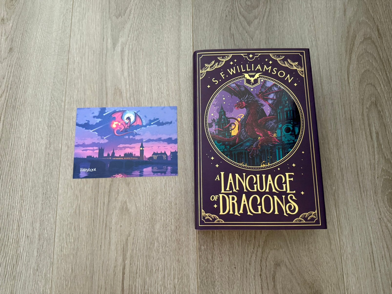 A Language of Dragons - S.F. Williamson [Fairyloot], Ophalen of Verzenden, Zo goed als nieuw