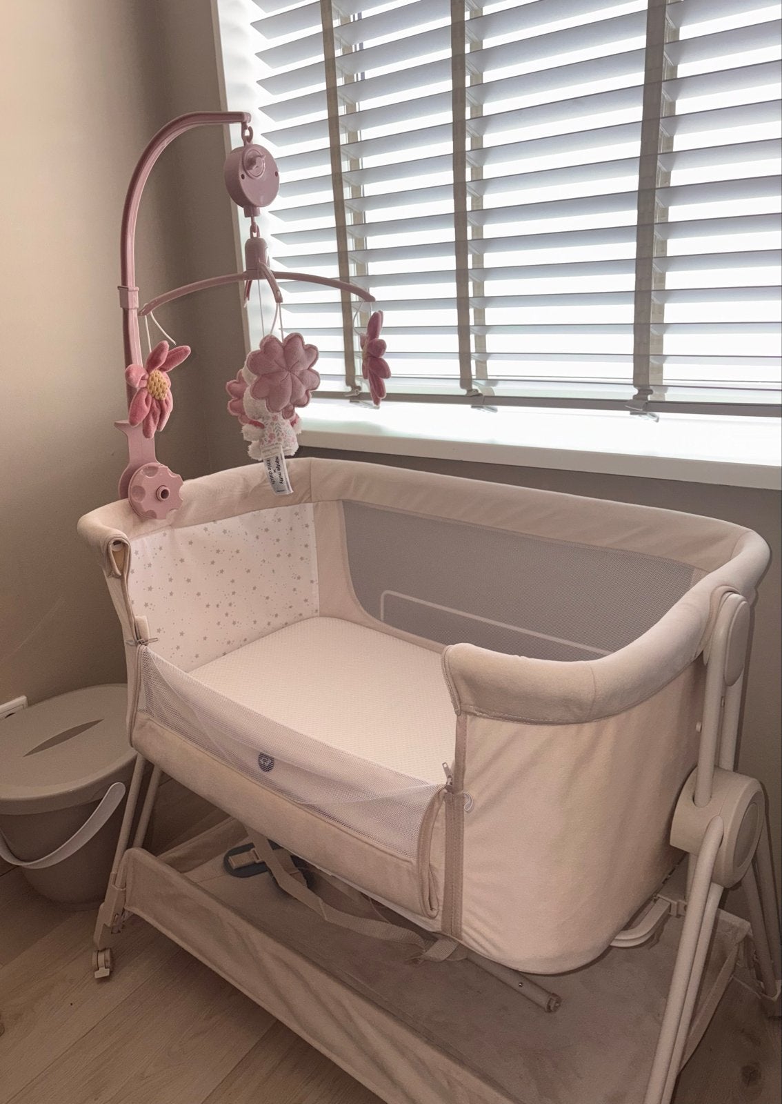 Co-sleeper met matras en Little Dutch muziekmobiel, Ophalen, Zo goed als nieuw, Wieg