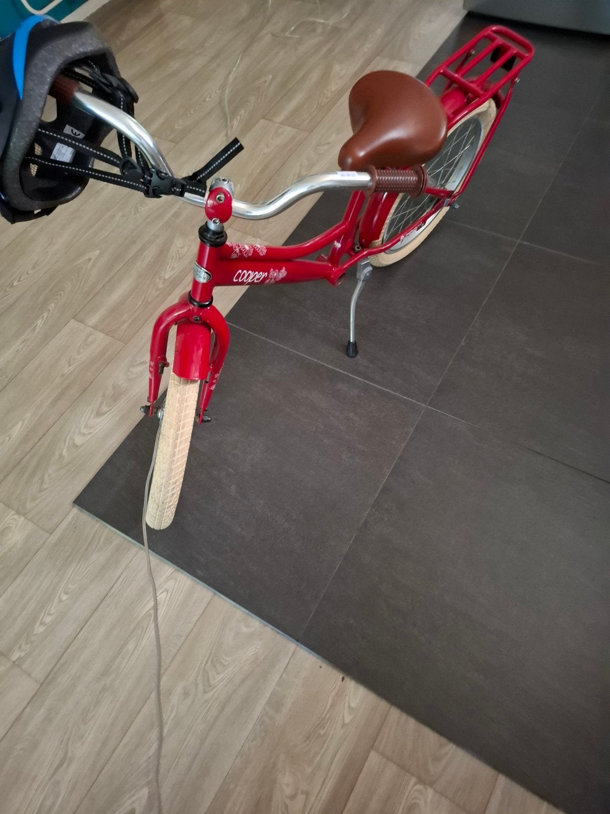 Kinderfiets rood merk Cooper voor 5jaar en ouder, Fietsen en Brommers, Fietsen | Kinderfietsjes, Ophalen, Zo goed als nieuw
