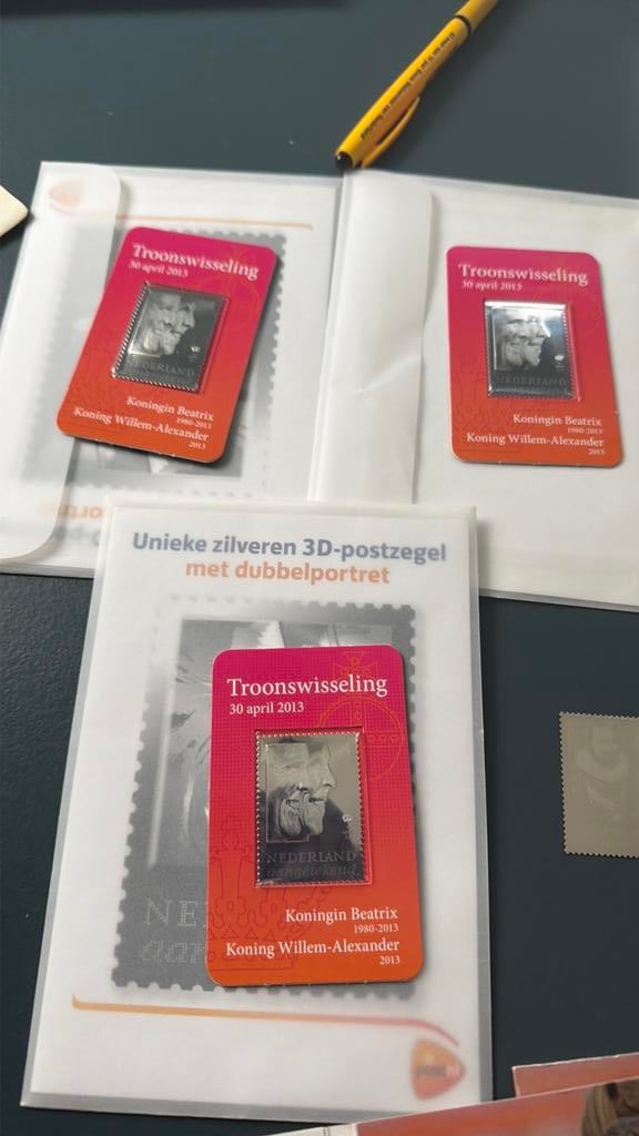 Nederland diverse Zilveren zegels in speciale verpakking, Postzegels en Munten, Postzegels | Nederland, Ophalen of Verzenden, Na 1940