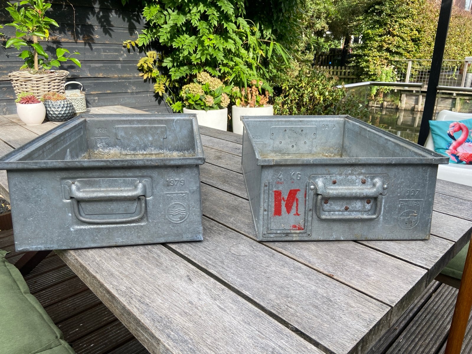 Vitage metaal staal bak -  industrieel, Ophalen