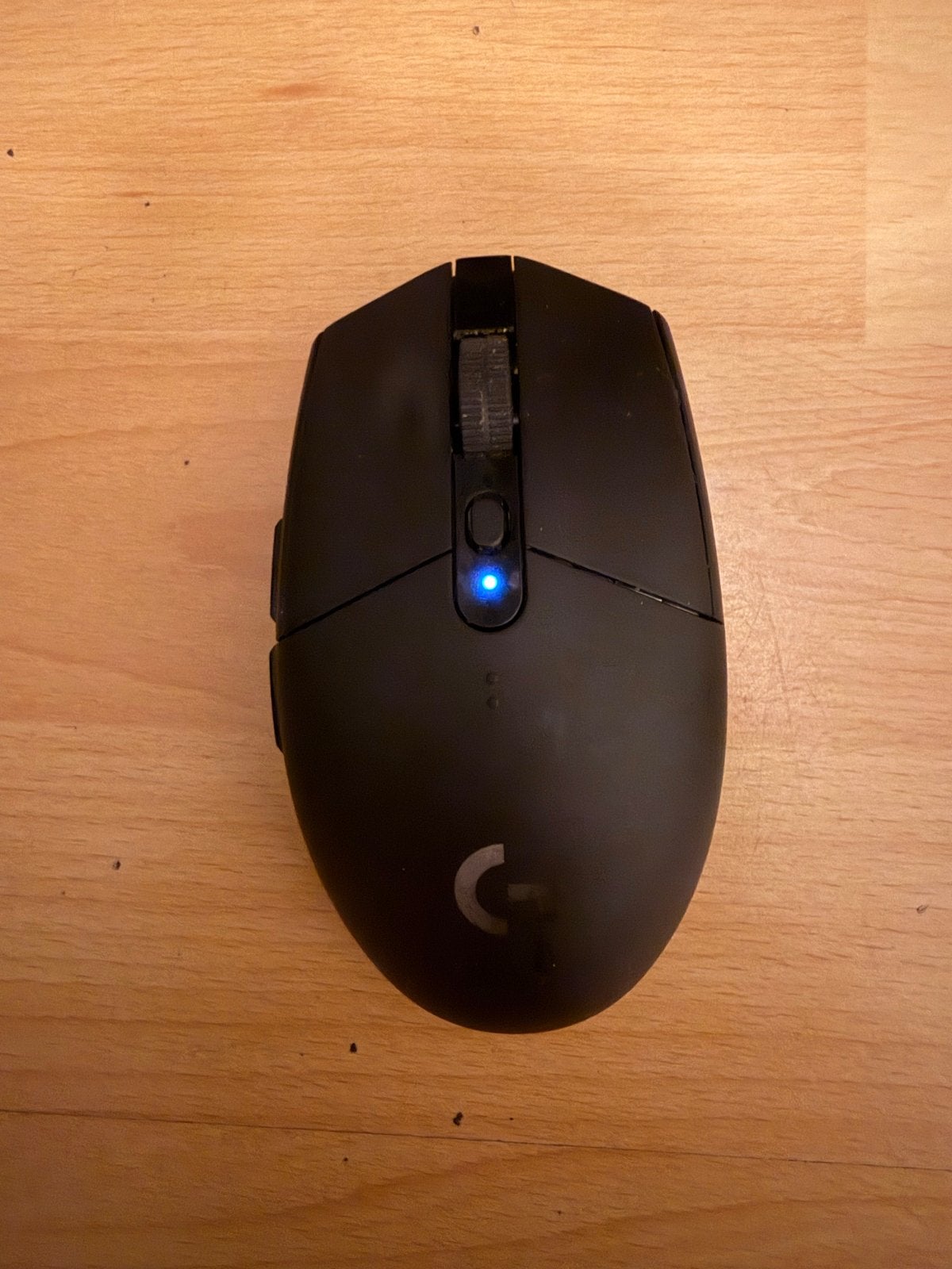Logitech G305 Lightspeed Draadloze Gaming Muis, Rechtshandig, Muis, Gebruikt, Gaming muis