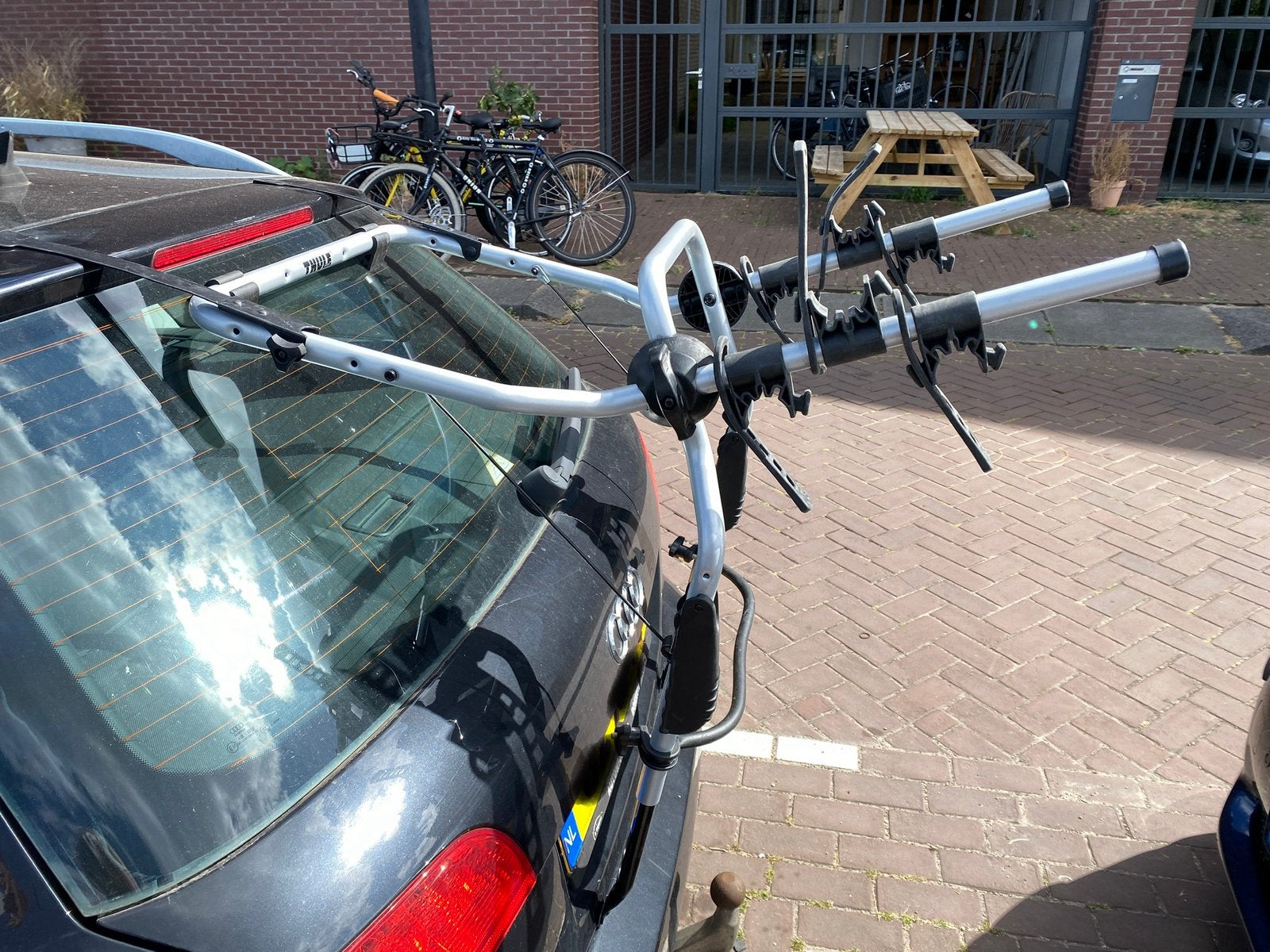 Thule (3)-fietsendrager achterklep, Ophalen, Zo goed als nieuw, Achterklepdrager