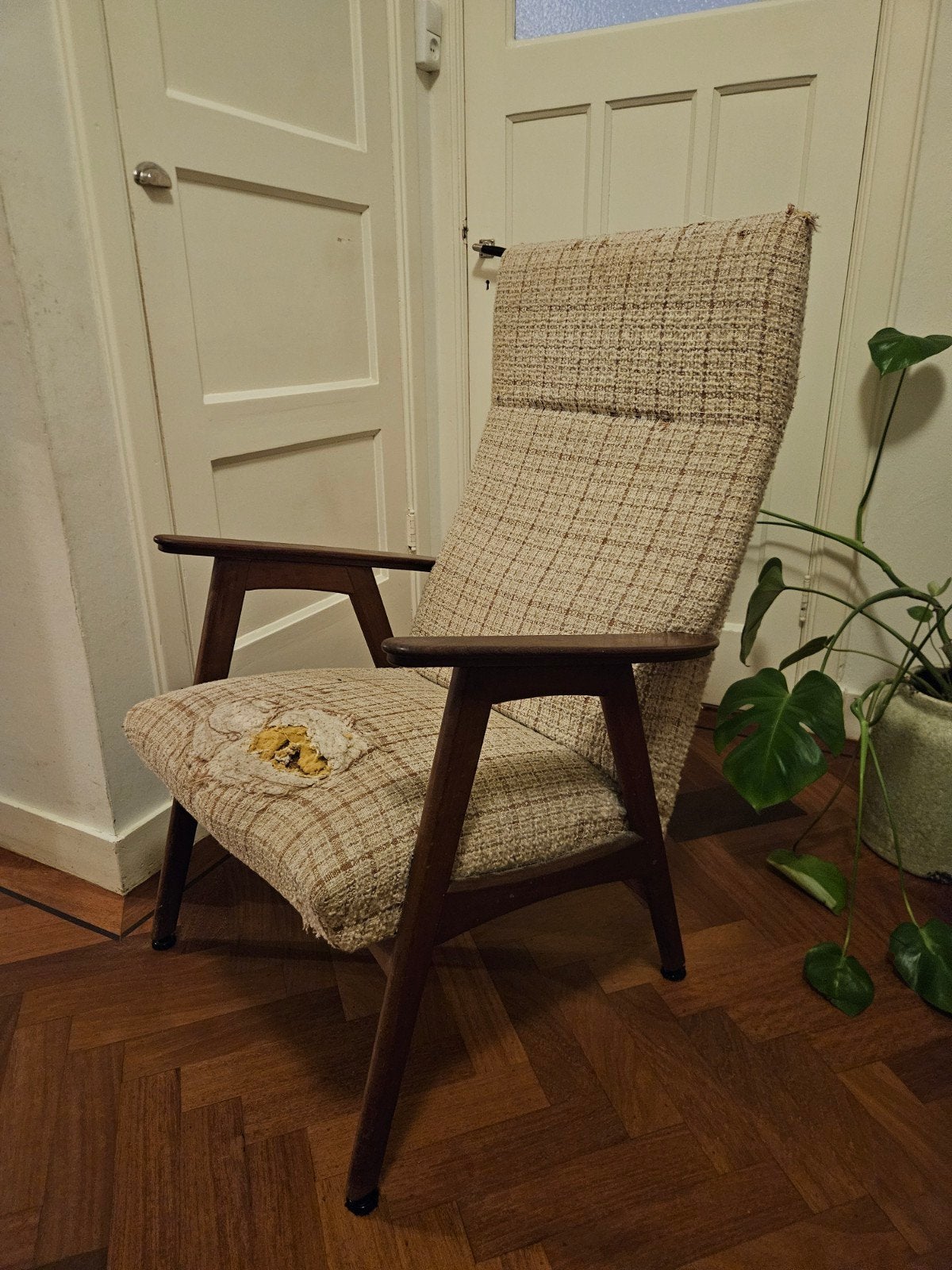 Retro stoel met veren - Opknapper, Huis en Inrichting, Ophalen