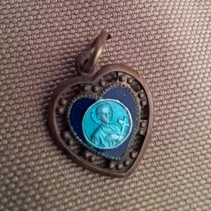 Vintage Hartvormig Medaillon met Religieuze Afbeelding, Antiek en Kunst, Ophalen of Verzenden