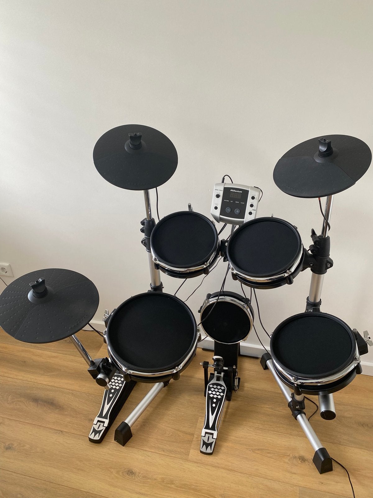 Millenium MPS-150X Electronic Drum Kit+DrumThrone+Headphones, Muziek en Instrumenten, Drumstellen en Slagwerk, Ophalen of Verzenden