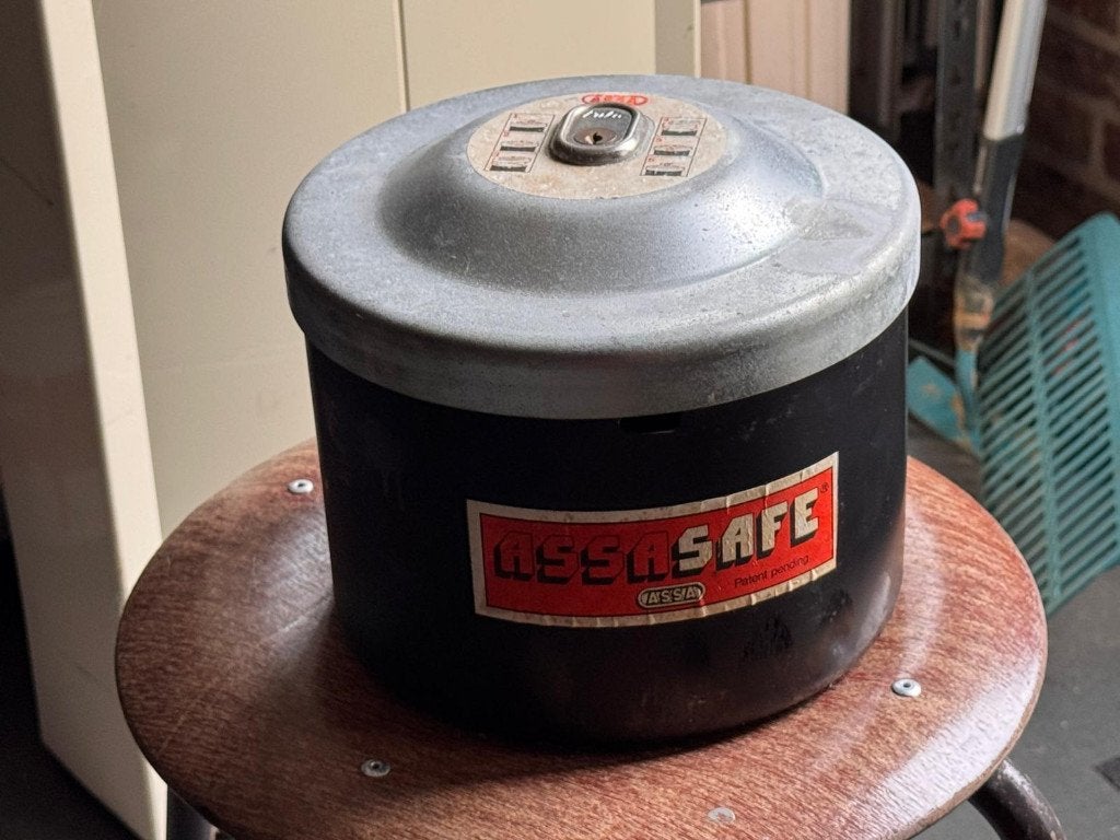 ASSA ronde kluis – ideaal voor boot, camper, caravan of auto, Ophalen of Verzenden, Gebruikt, Overige typen
