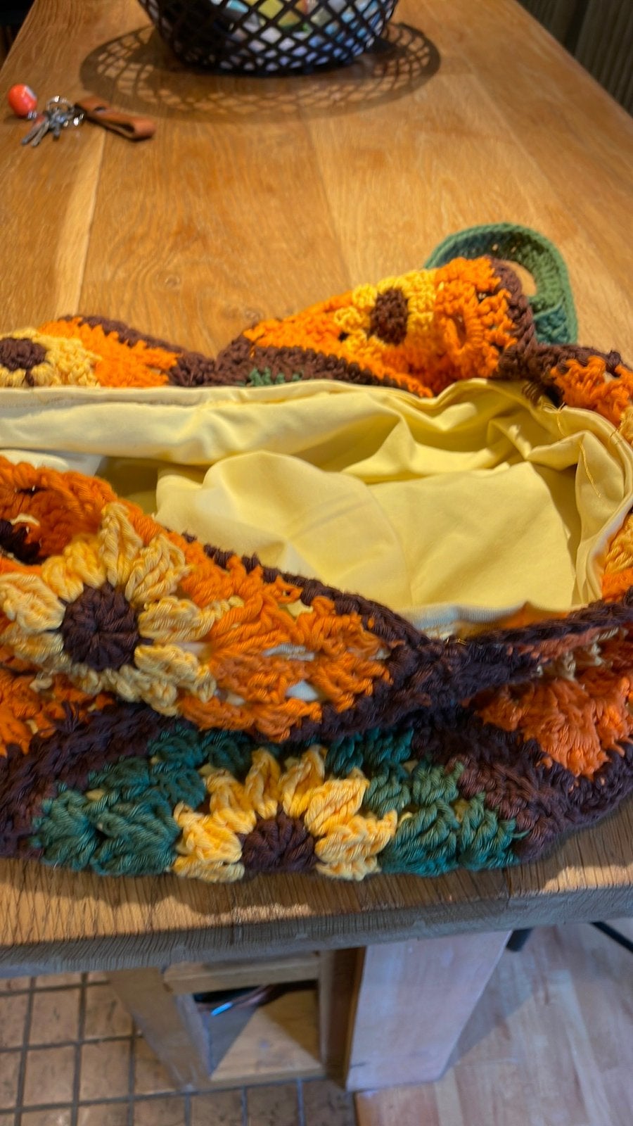 Vintage gehaakte tas en gevoerd leuke kleuren., Ophalen of Verzenden, Gedragen