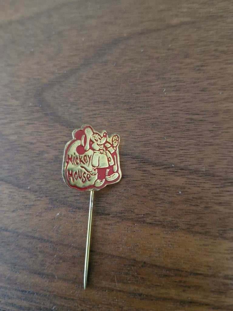 179 Mickey Mouse Speldje, Ophalen of Verzenden, Gebruikt