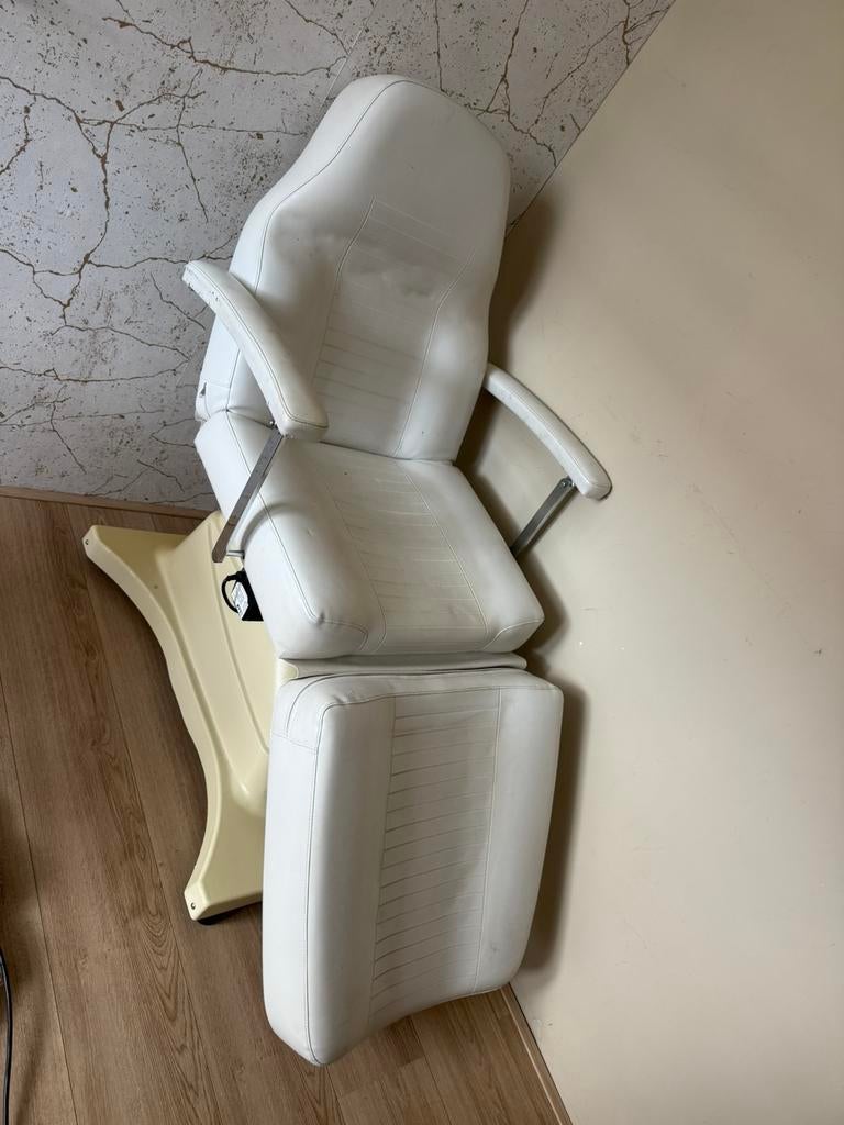Elektrische stoel / beauty stoel / nagelstoel massage stoel, Ophalen, Gebruikt, Massagestoel of Kussen