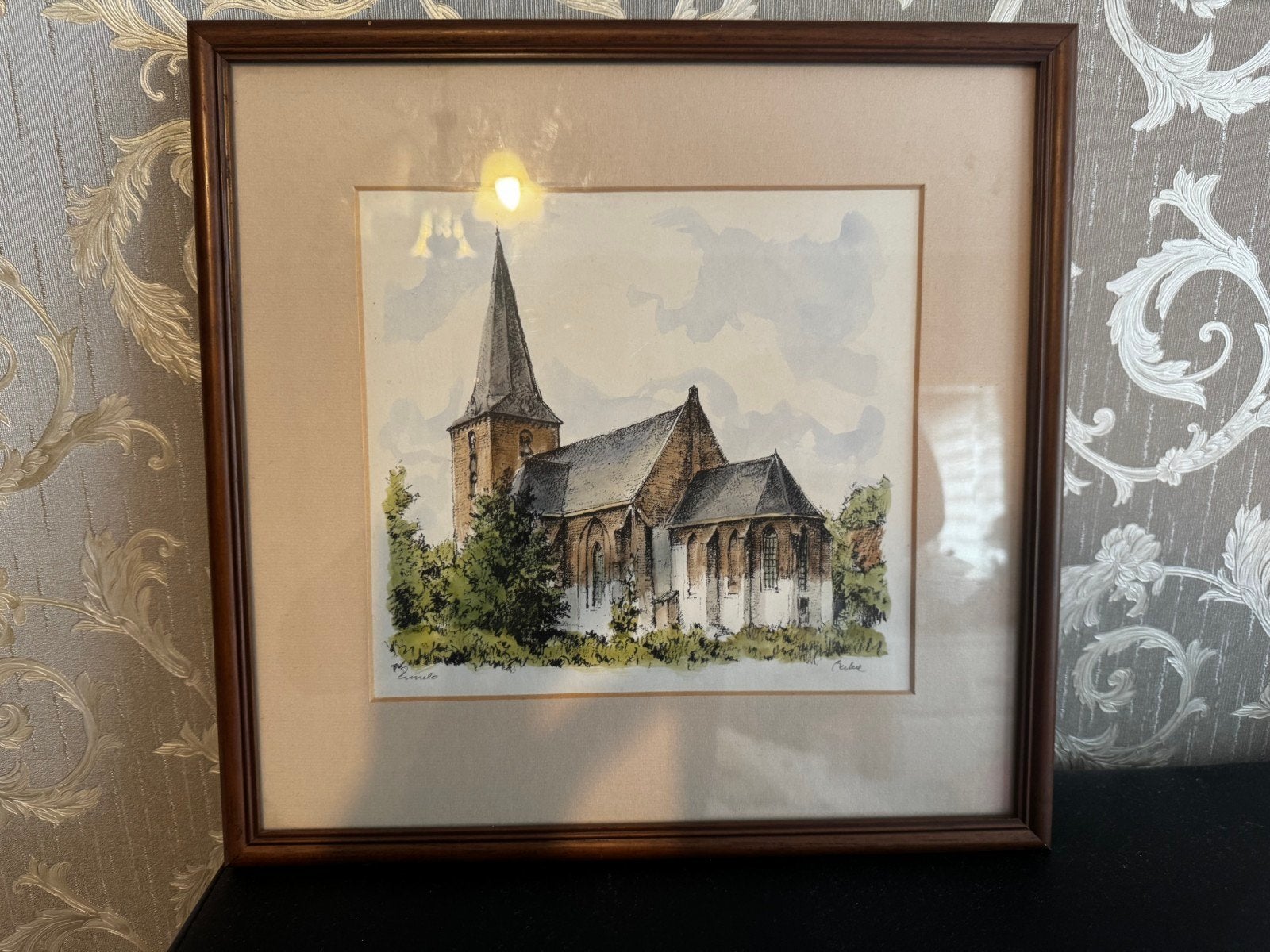 Ingelijste aquarel van kerk, gesigneerd 'Ermelo', Antiek en Kunst, Kunst | Tekeningen en Foto's, Ophalen of Verzenden, Tekening