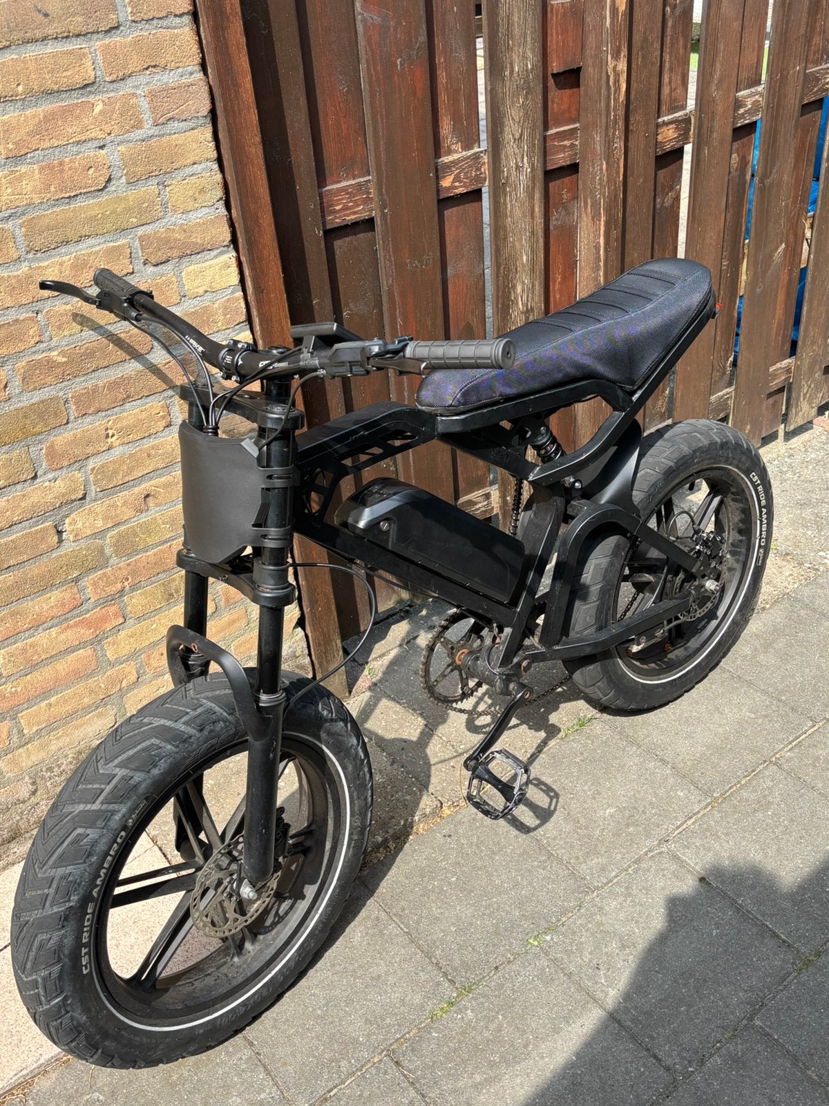 Fatbike v20 custom (moet weg), Fietsen en Brommers, Elektrische fietsen, Zo goed als nieuw, Overige merken, 55 tot 59 cm, 30 tot 50 km per accu