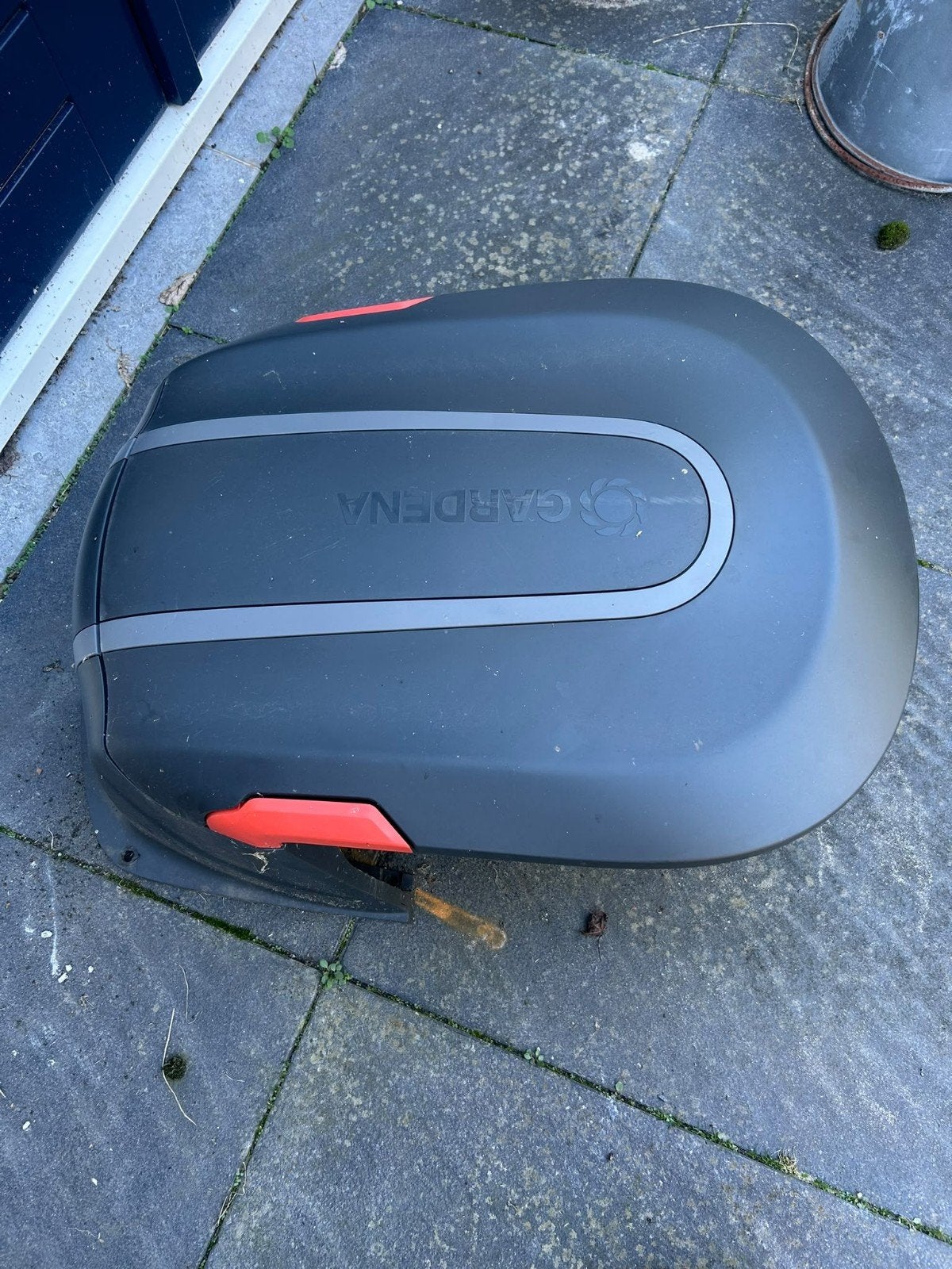 Gardena robotmaaier incl. laadstation, garage en accessoires, Tuin en Terras, Ophalen of Verzenden, Gebruikt, Minder dan 20 cm
