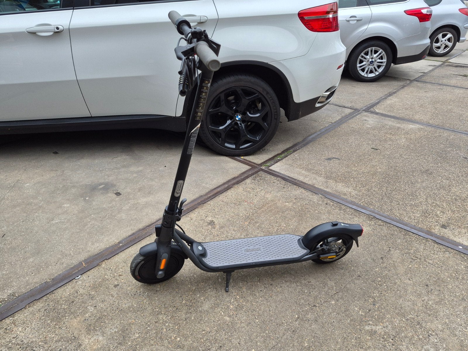 Segway ninebot f25e perfecte staat, Fietsen en Brommers, Steps, Ophalen of Verzenden, Zo goed als nieuw, Elektrische step (E-scooter)