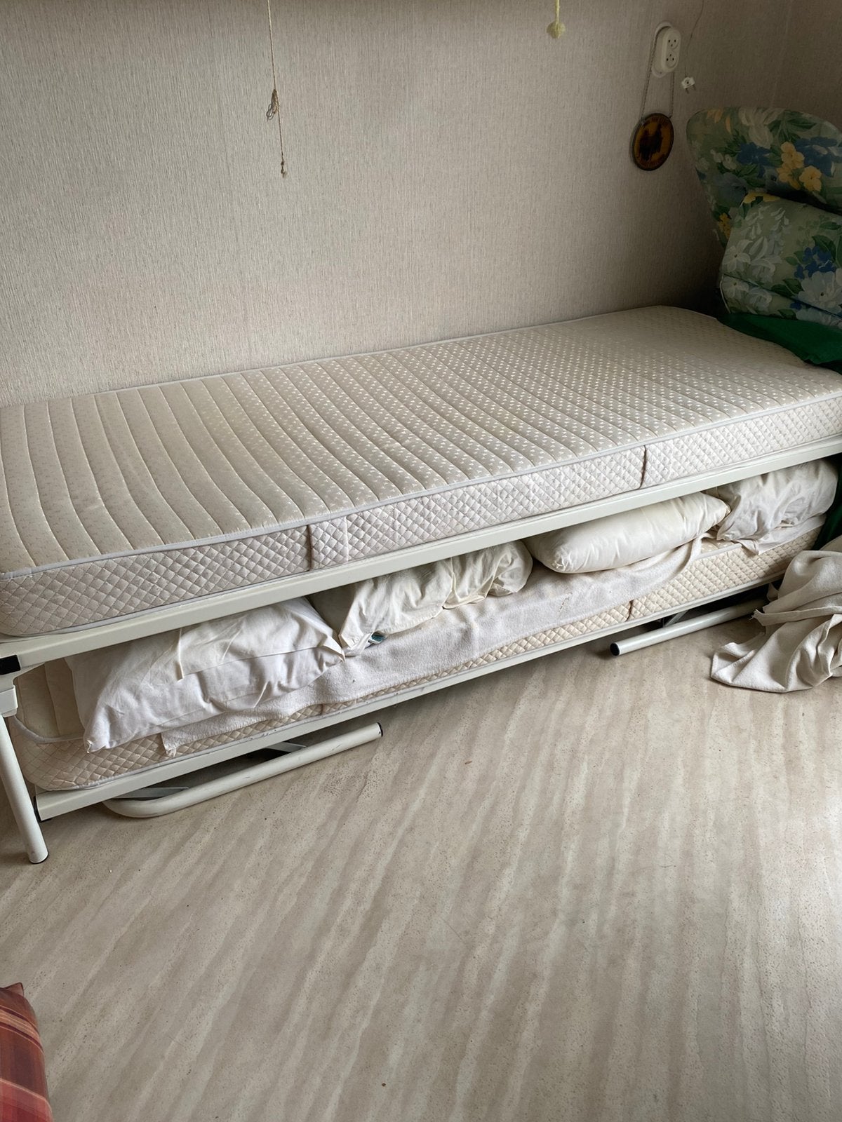 Wit metalen uitschuifbed, Ophalen, 90 cm, Wit, Tweepersoons