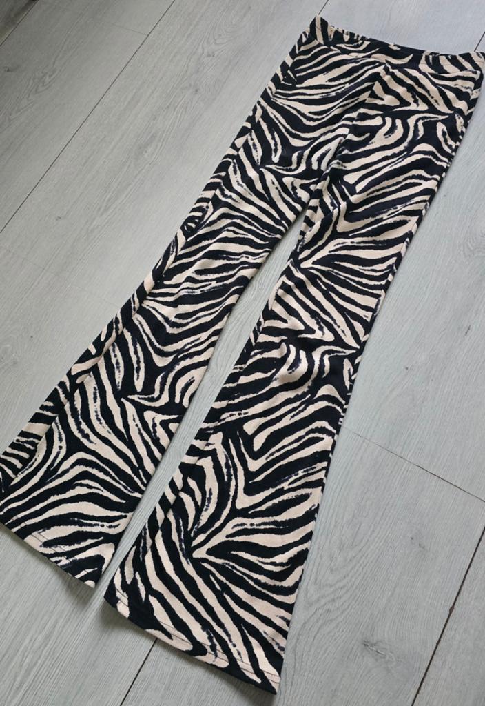 Shoeby Zebra Print Flared Broek - Maat 158/164, Zwart, Ophalen of Verzenden, Zo goed als nieuw, Shoeby