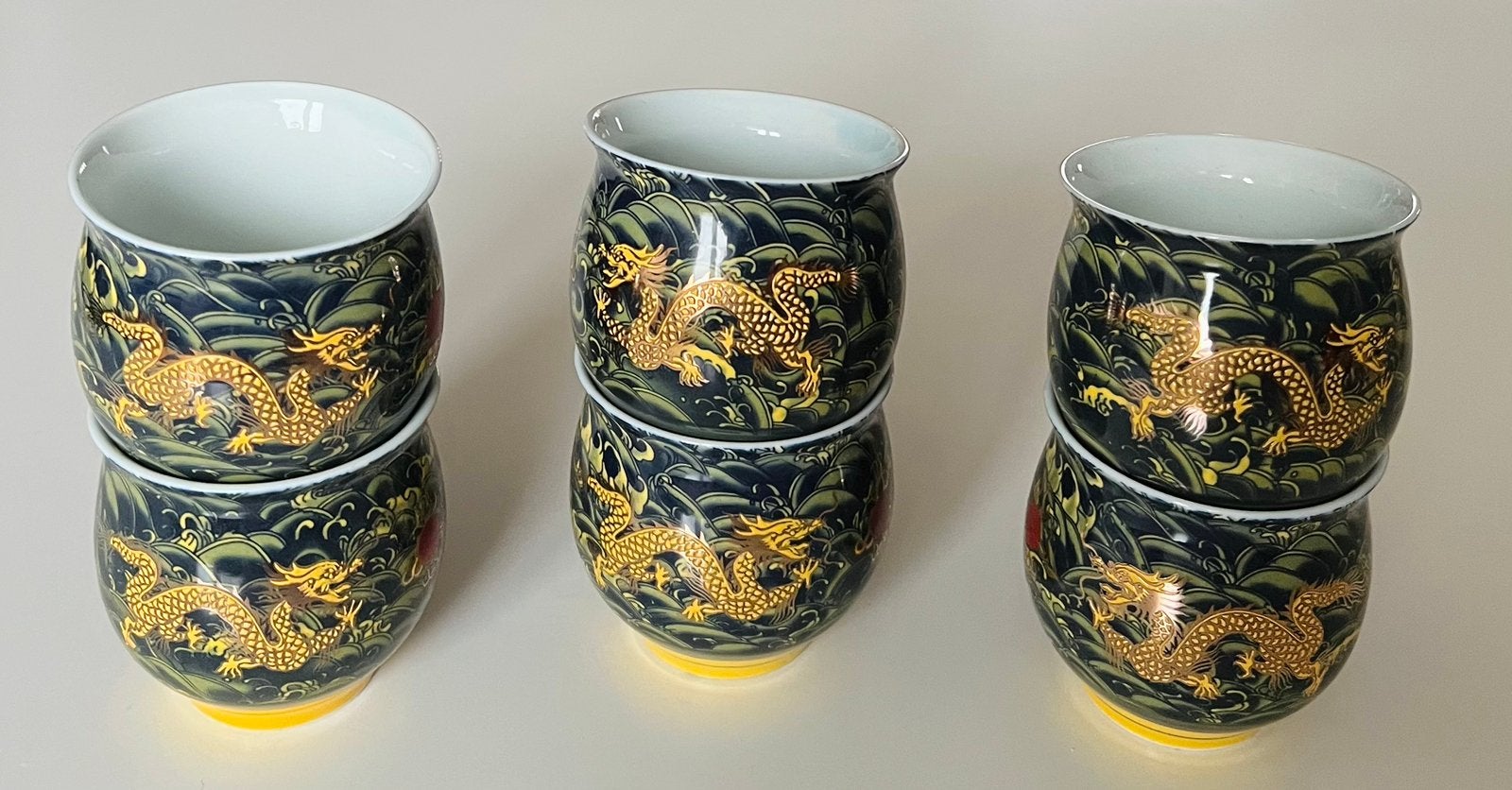 Chinese porseleinen bekers "Golden Dragon", Ophalen of Verzenden, Porselein, Overige stijlen, Kop(pen) en/of Schotel(s)