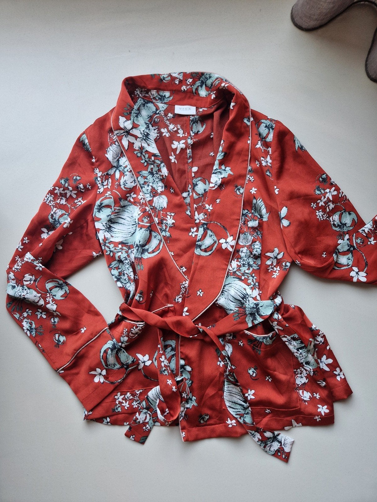 VILA Kimonojasje met bloemenprint en ceintuur, VILA, Ophalen of Verzenden, Zo goed als nieuw, Maat 38/40 (M)