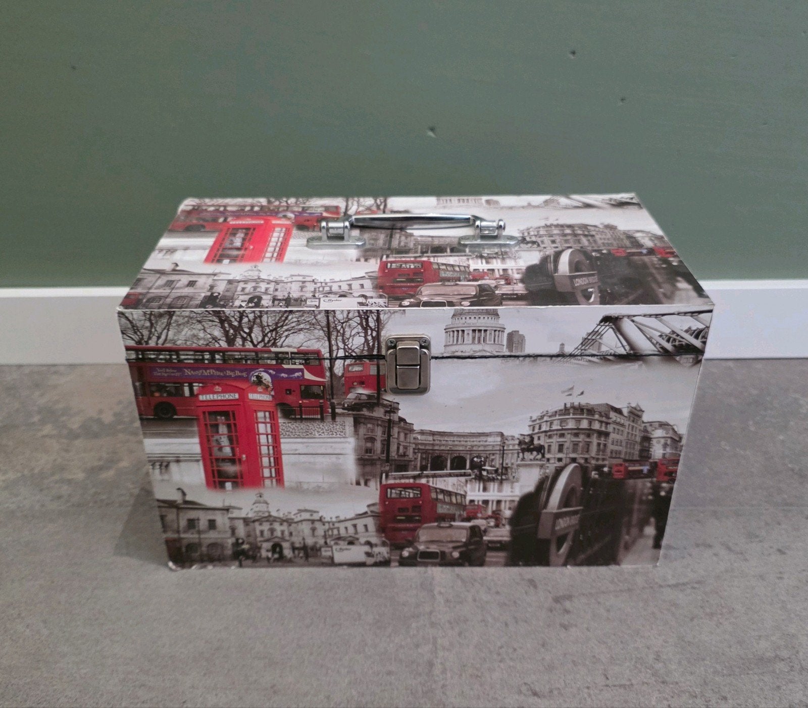 Jysk opbergbox kist London Londen, Huis en Inrichting, Woonaccessoires | Kisten, Ophalen of Verzenden
